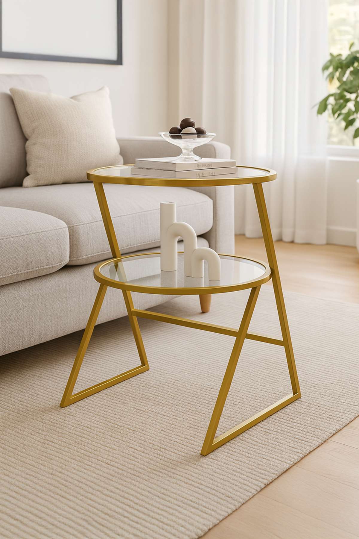 Mesa Lateral Dourada com Tampo de Vidro Temperado - Design Moderno em Metal e Vidro Cristalino 42x55x42cm