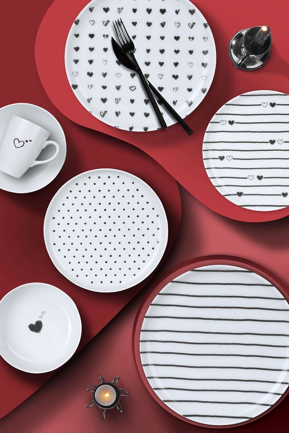 Conjunto para servir bolo – 15 x 15 x 2 cm – Branco e preto – Porcelana