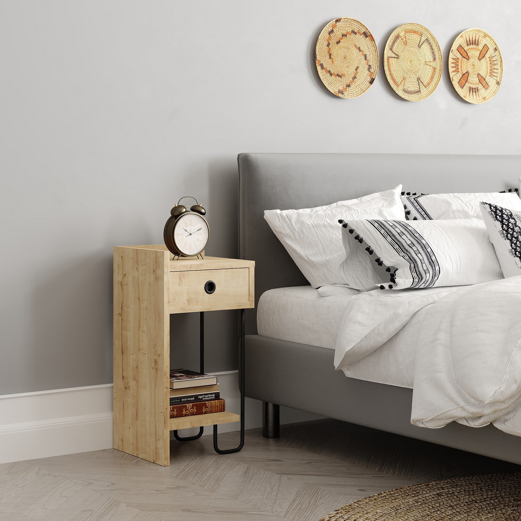 Mesa de Cabeceira Elegante em Carvalho, 32 x 61 x 30 cm | Painel de Partículas 100% Revestido em Melamina, 18 mm de Espessura | Solução de Armazenamento Elegante para Quartos Modernos