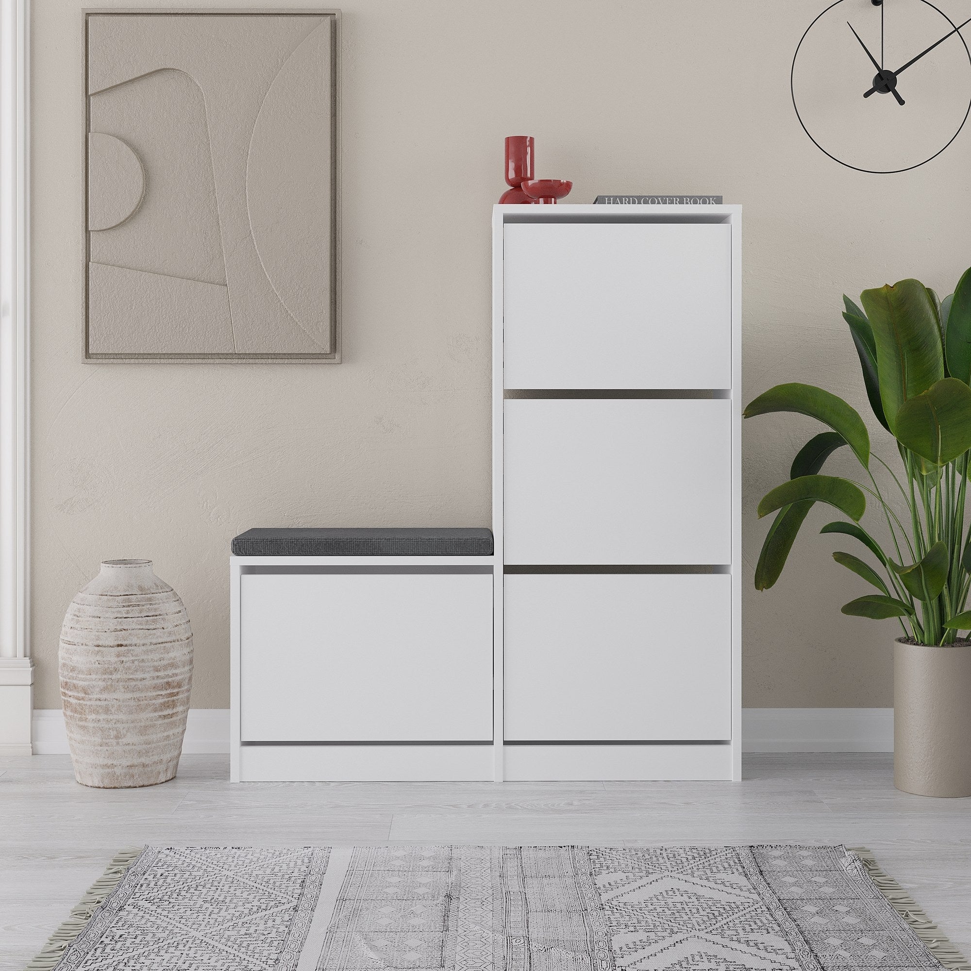 Elegante sapateira branca, 105 cm x 118,5 cm x 26 cm | Painel de partículas 100% revestido de melamina, 18 mm de espessura | Perfeito para entradas modernas e soluções de armazenamento