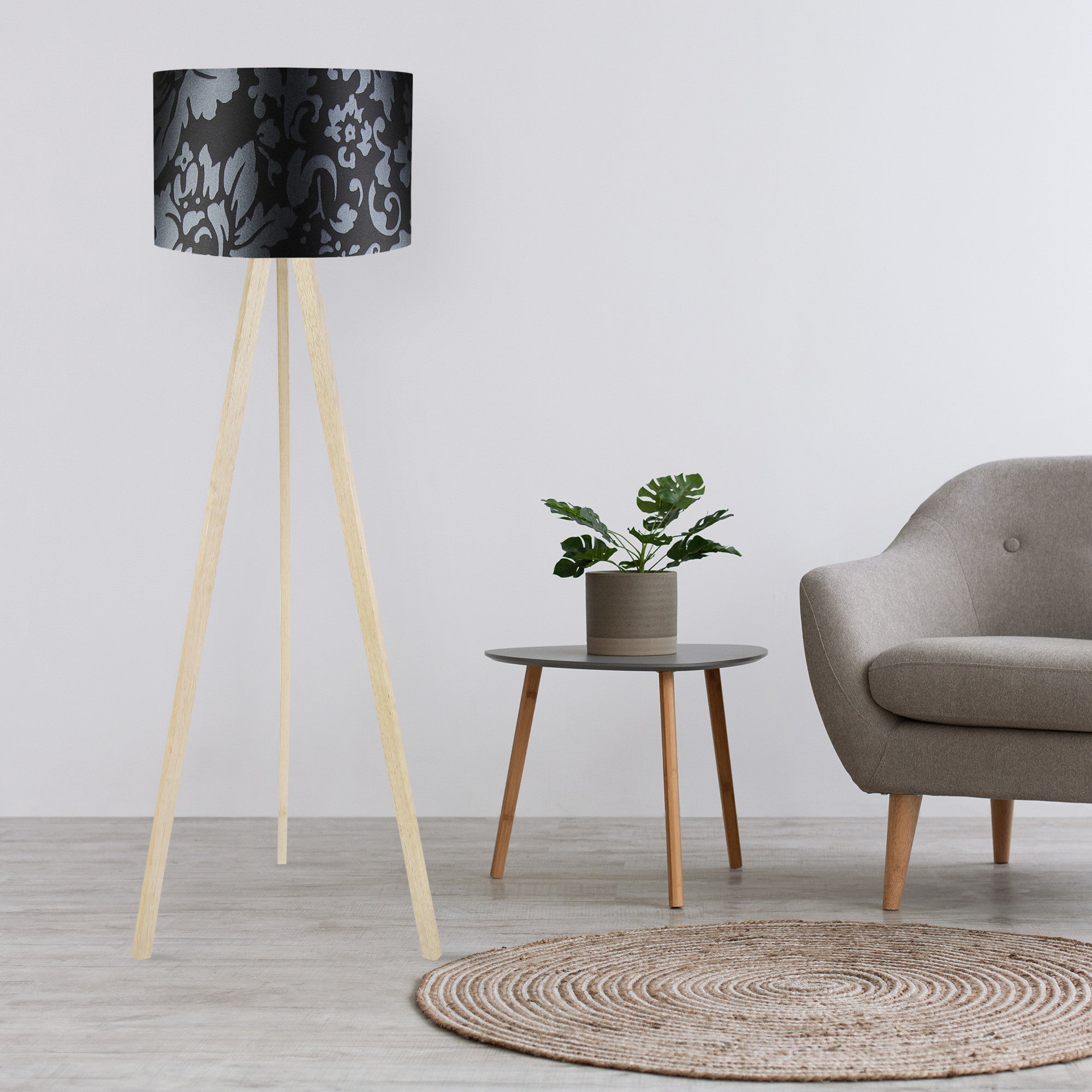 Candeeiro de Pé – 38 x 140 cm – Preto, Cinza, Marrom – 70% MDF, 30% Tecido PVC