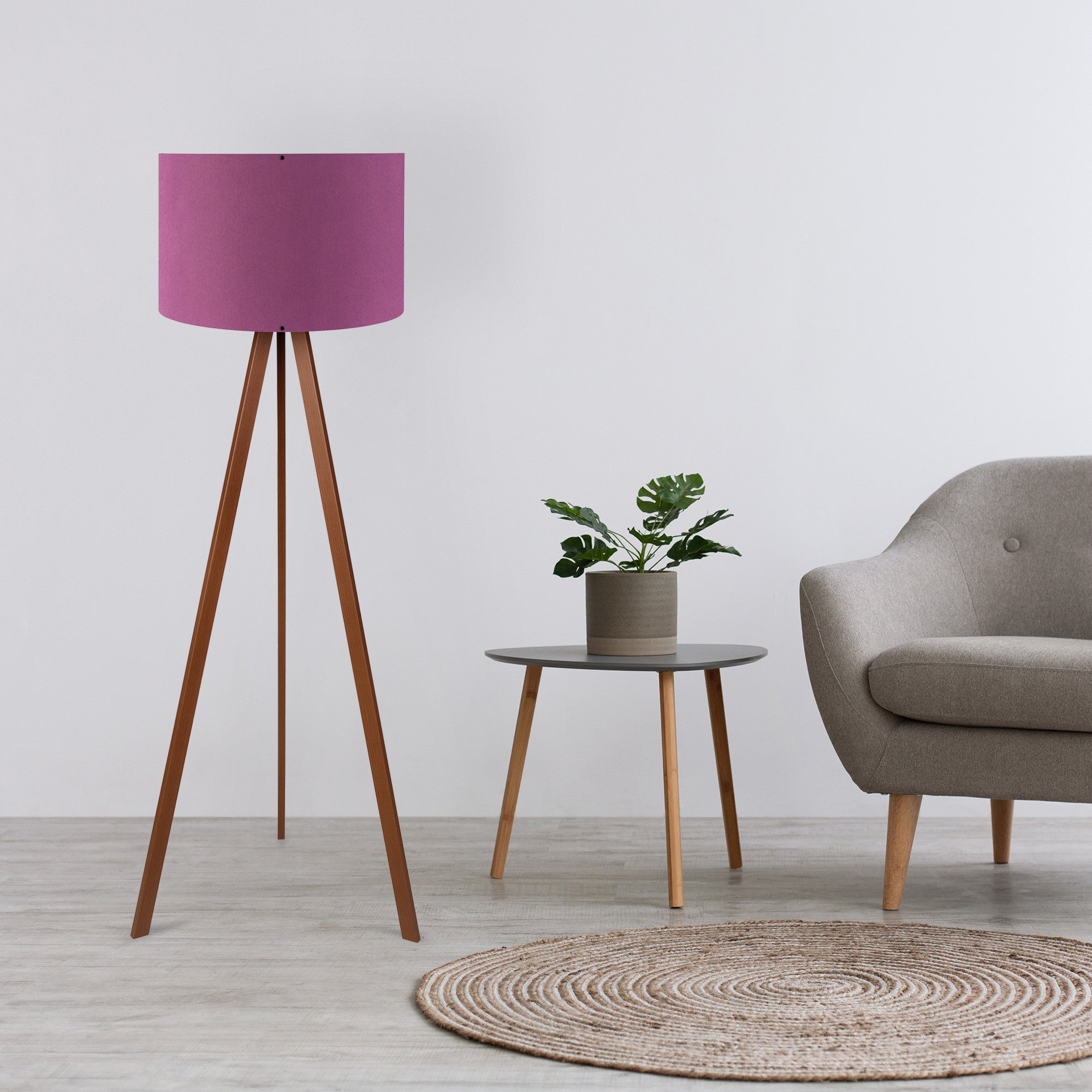 Candeeiro de Pé – 140 cm – Lilás e Marrom – MDF e tecido PVC