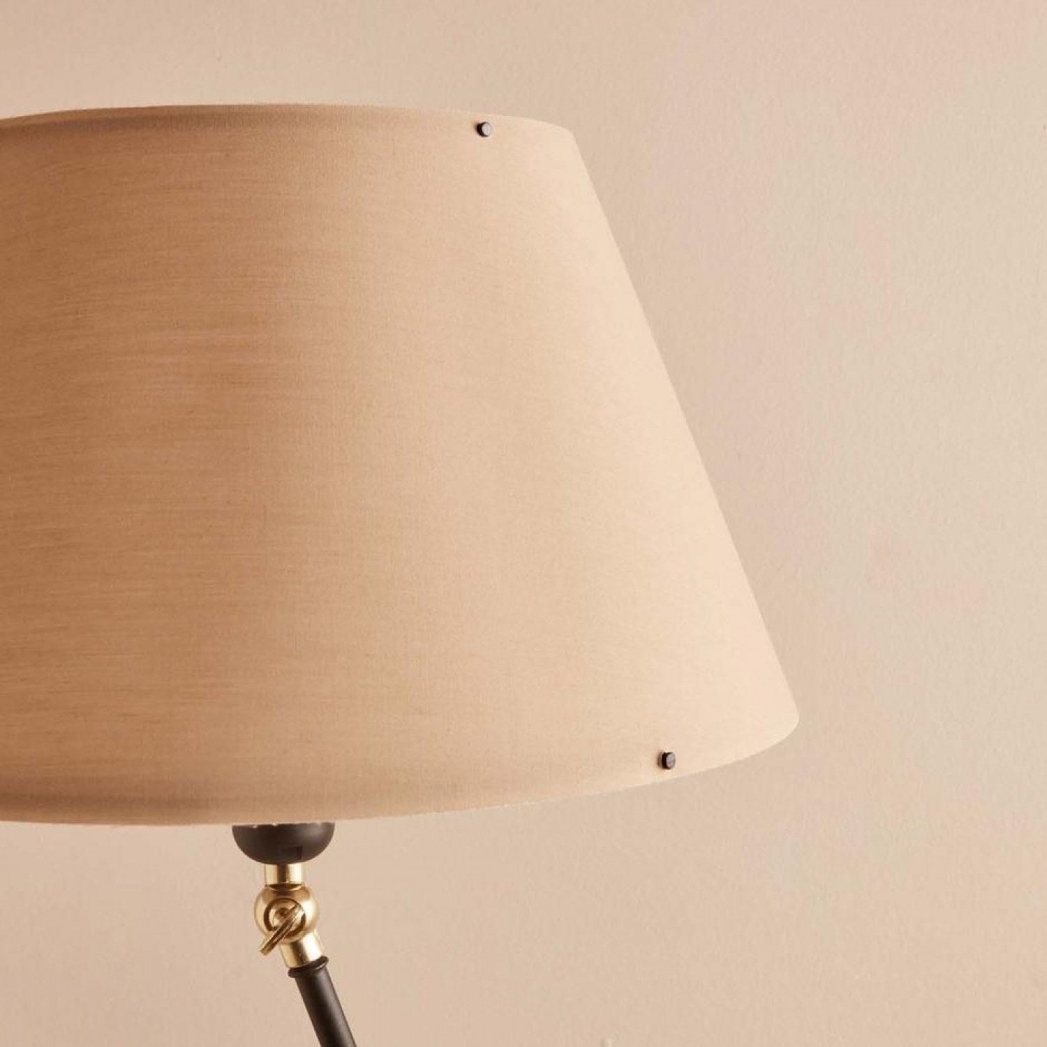 Candeeiro de Pé – 150 cm – Creme e Preto – PVC e Metal