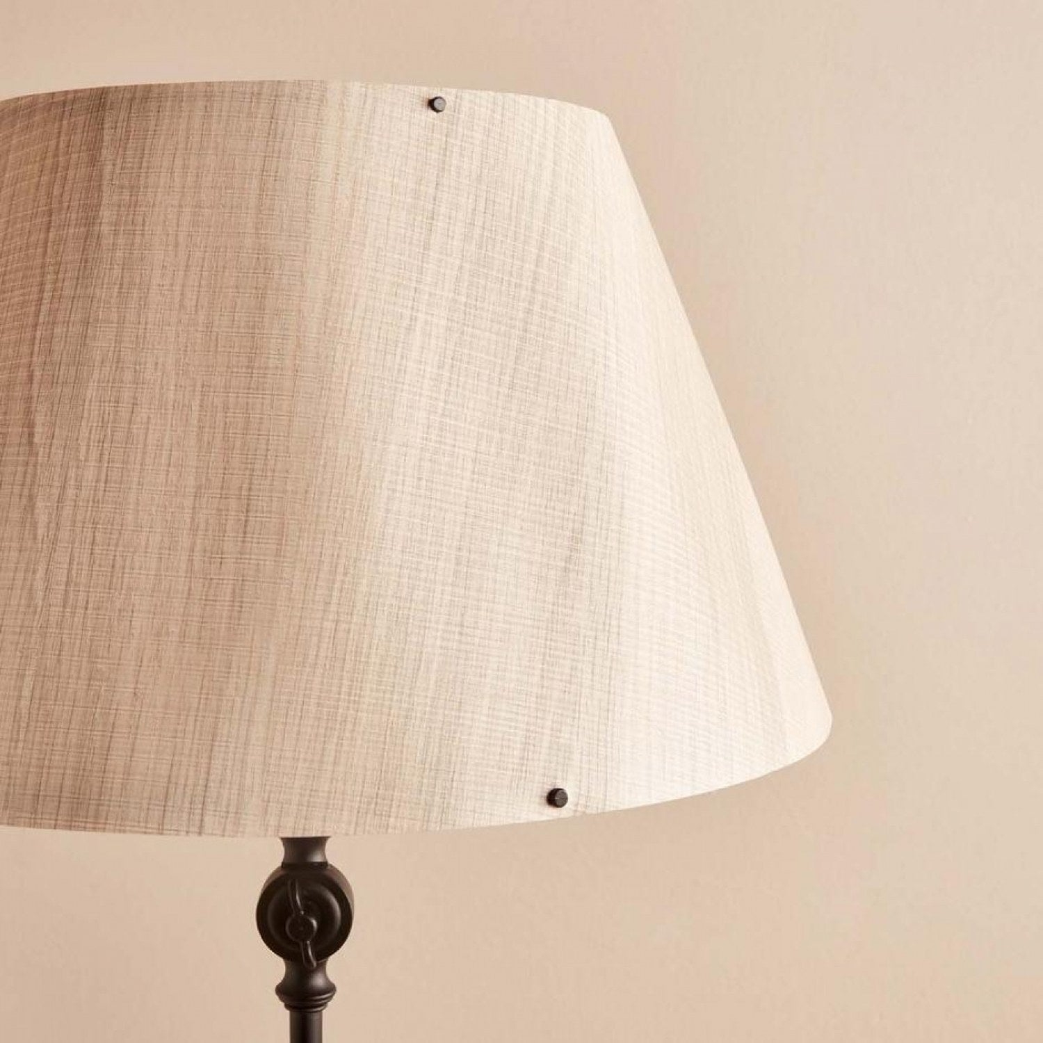Candeeiro de Pé – 145 cm – Creme e Preto – PVC e Metal