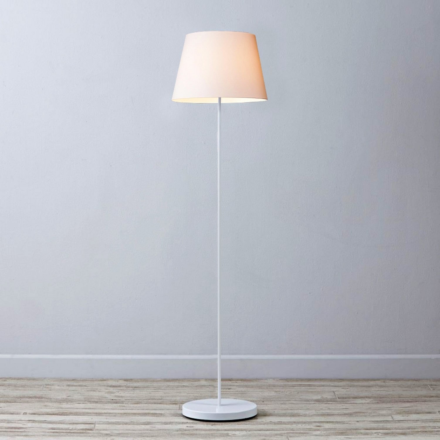 Candeeiro de Pé – 145 cm – Creme e Branco – PVC e Metal