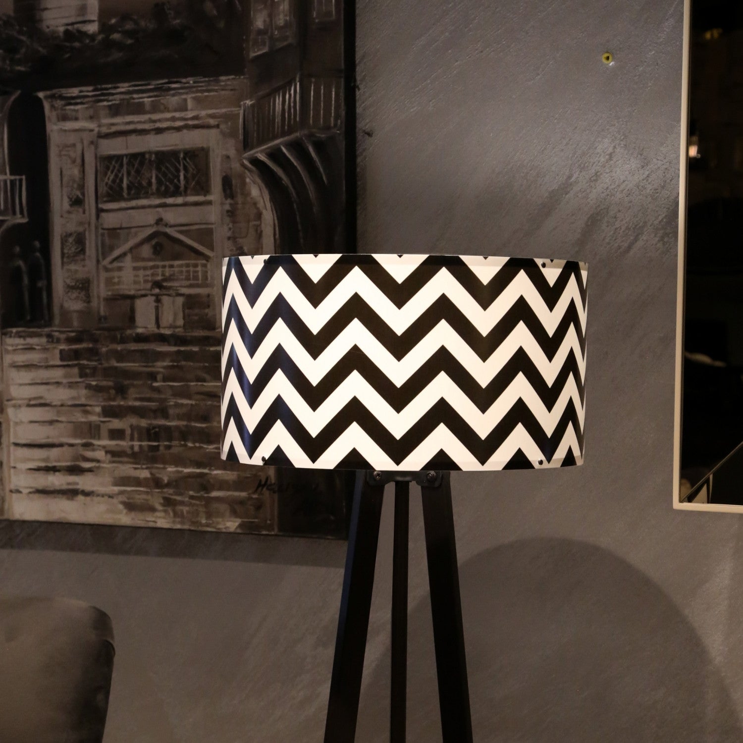 Candeeiro de Pé – 120 cm – Preto e Branco – PVC
