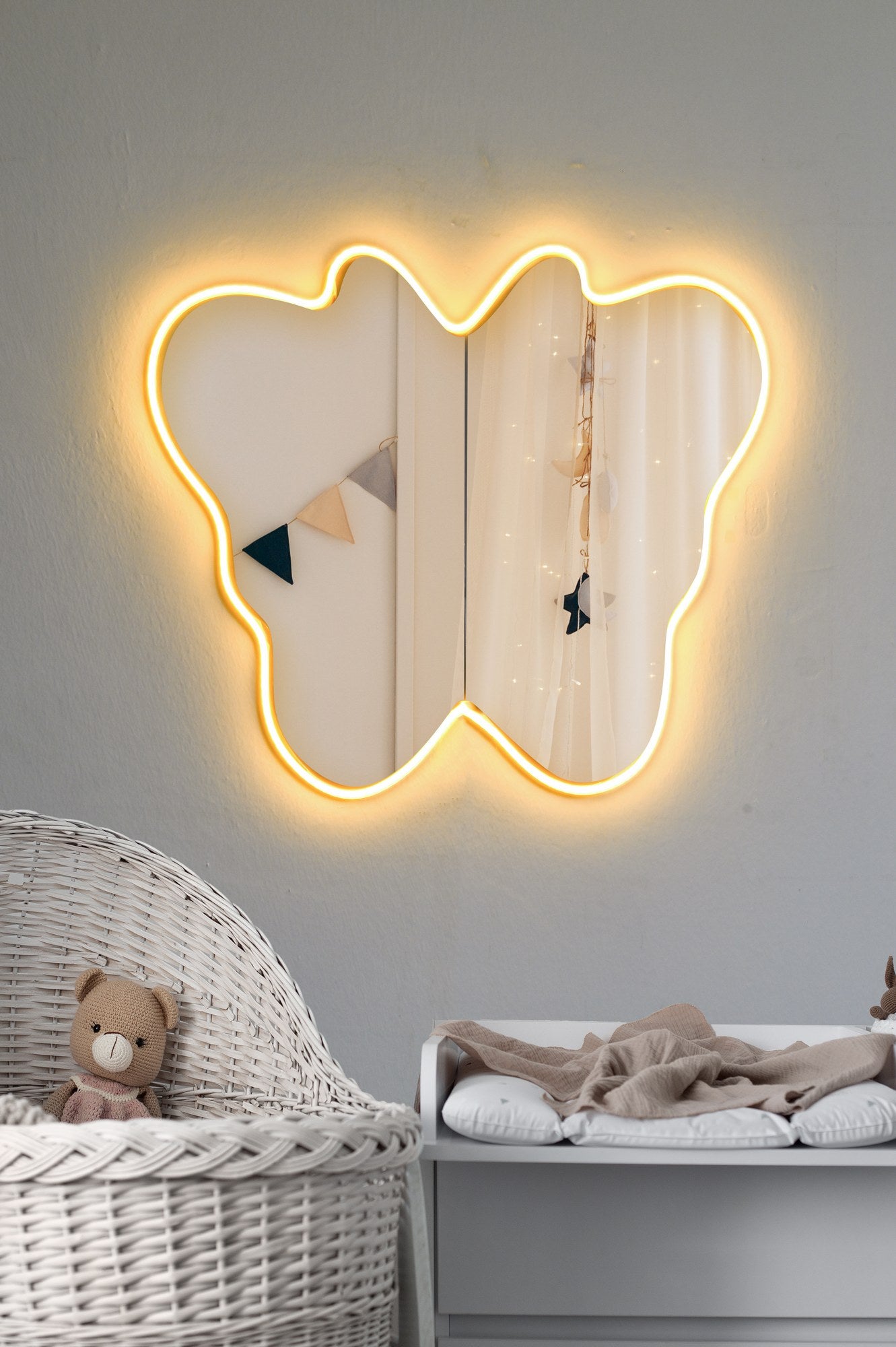 Espelho com Iluminação Led-Butterfly Silver-Amarelo
