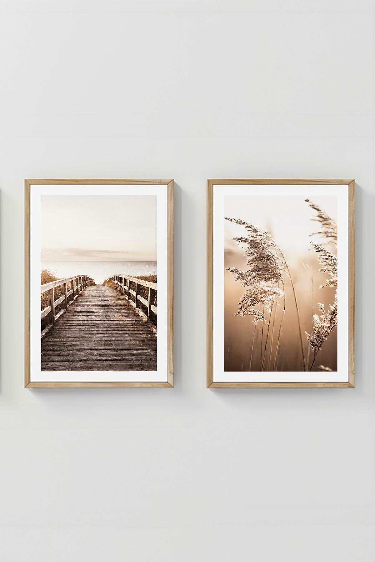 Conjunto de 2 Quadros Decorativos Multicolor com Moldura de Madeira Maciça - 33x48cm