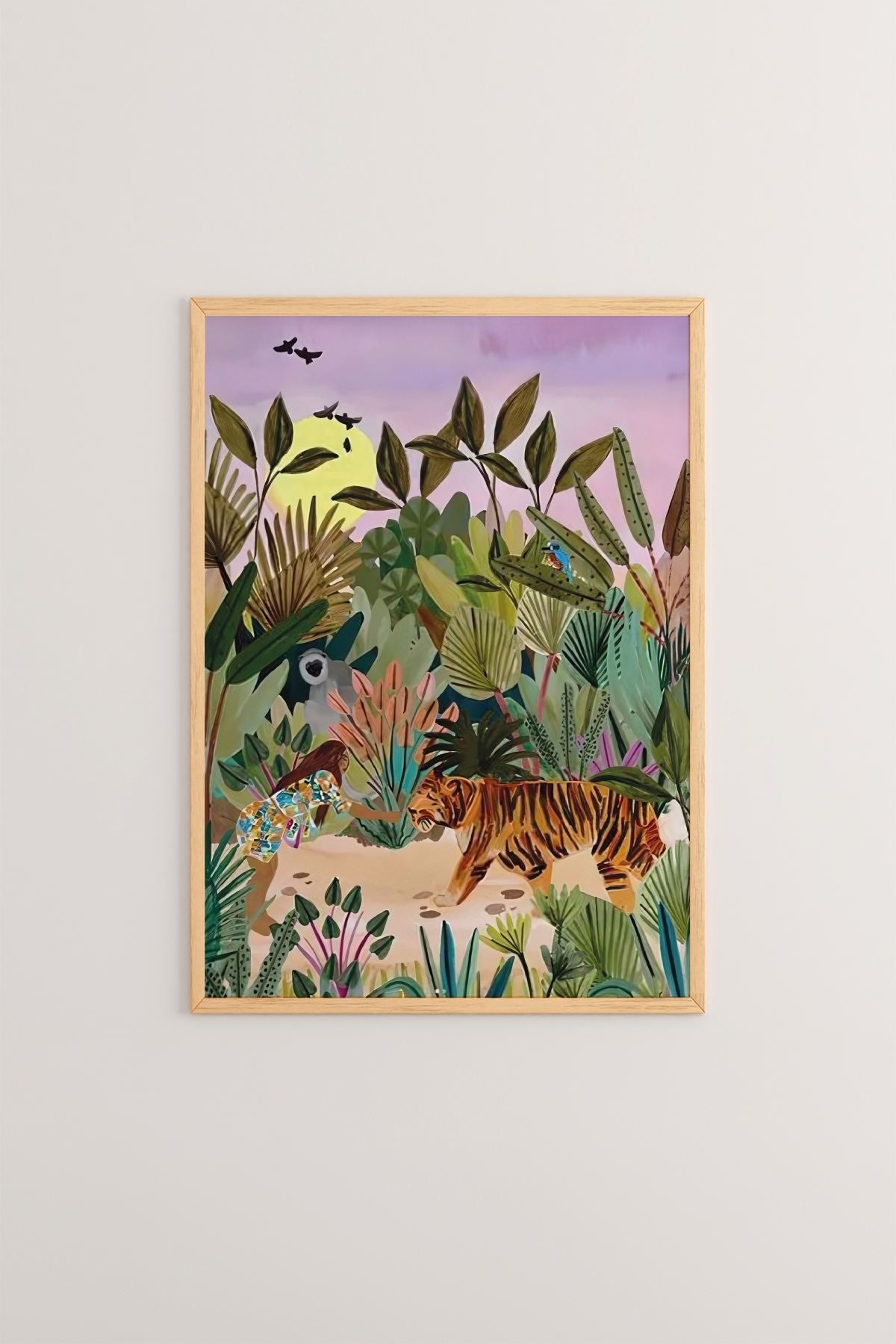 Conjunto de 3 Quadros Decorativos Multicolor com Moldura de Madeira Maciça - 33x48cm