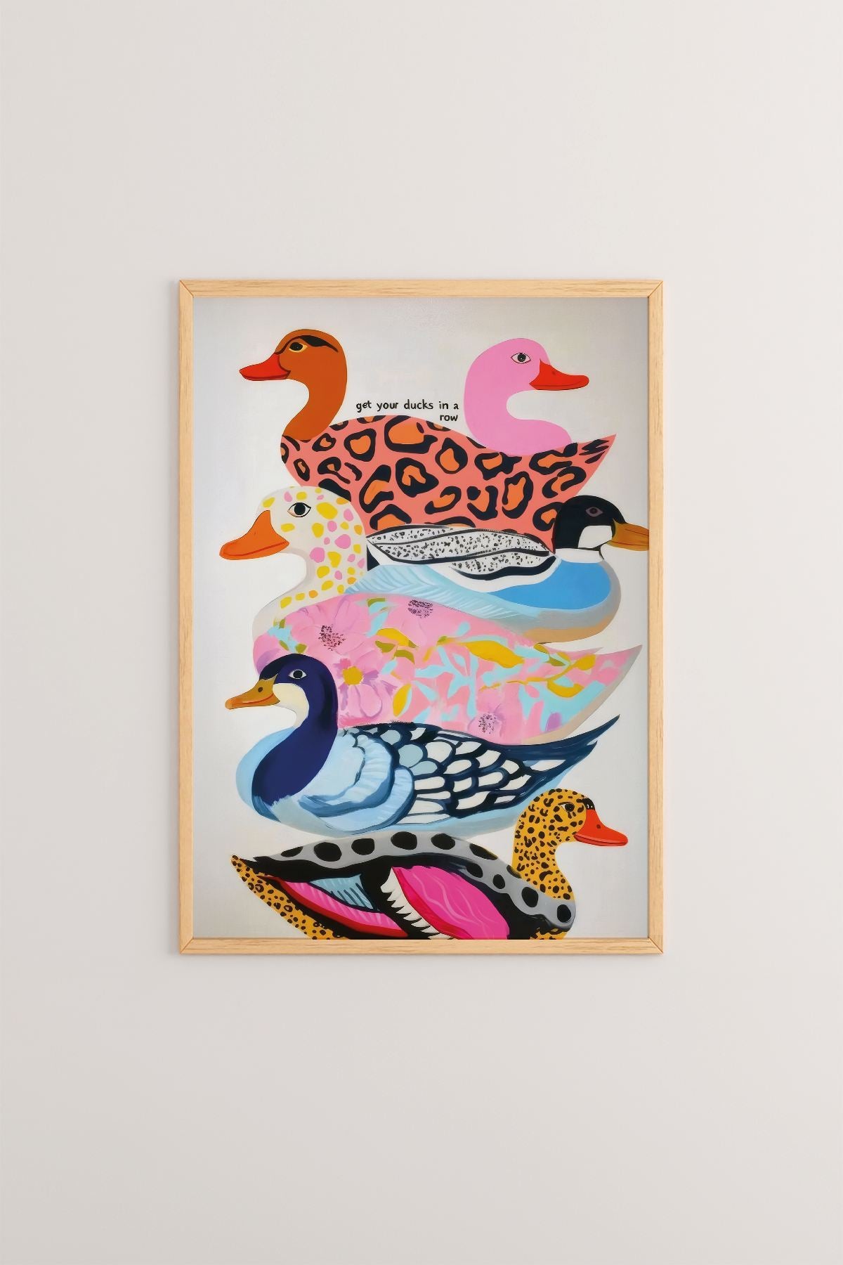 Arte Decorativa Emoldurada Multicolor - Quadro em Madeira Maciça 33x48cm com Impressão Digital de Alta Qualidade