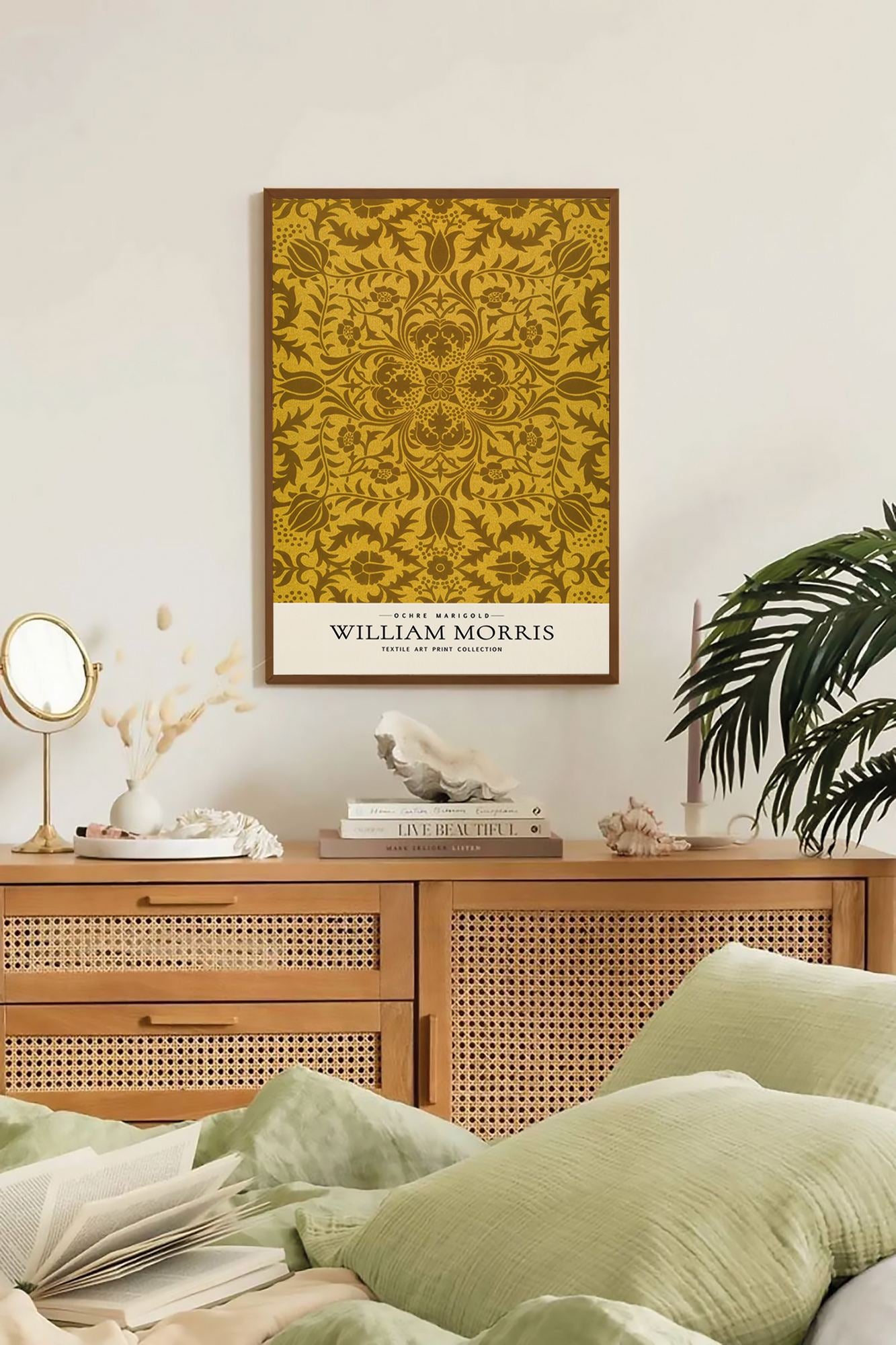 Quadro Decorativo Multicolor com Moldura de Madeira Maciça - Impressão Digital 33x48cm