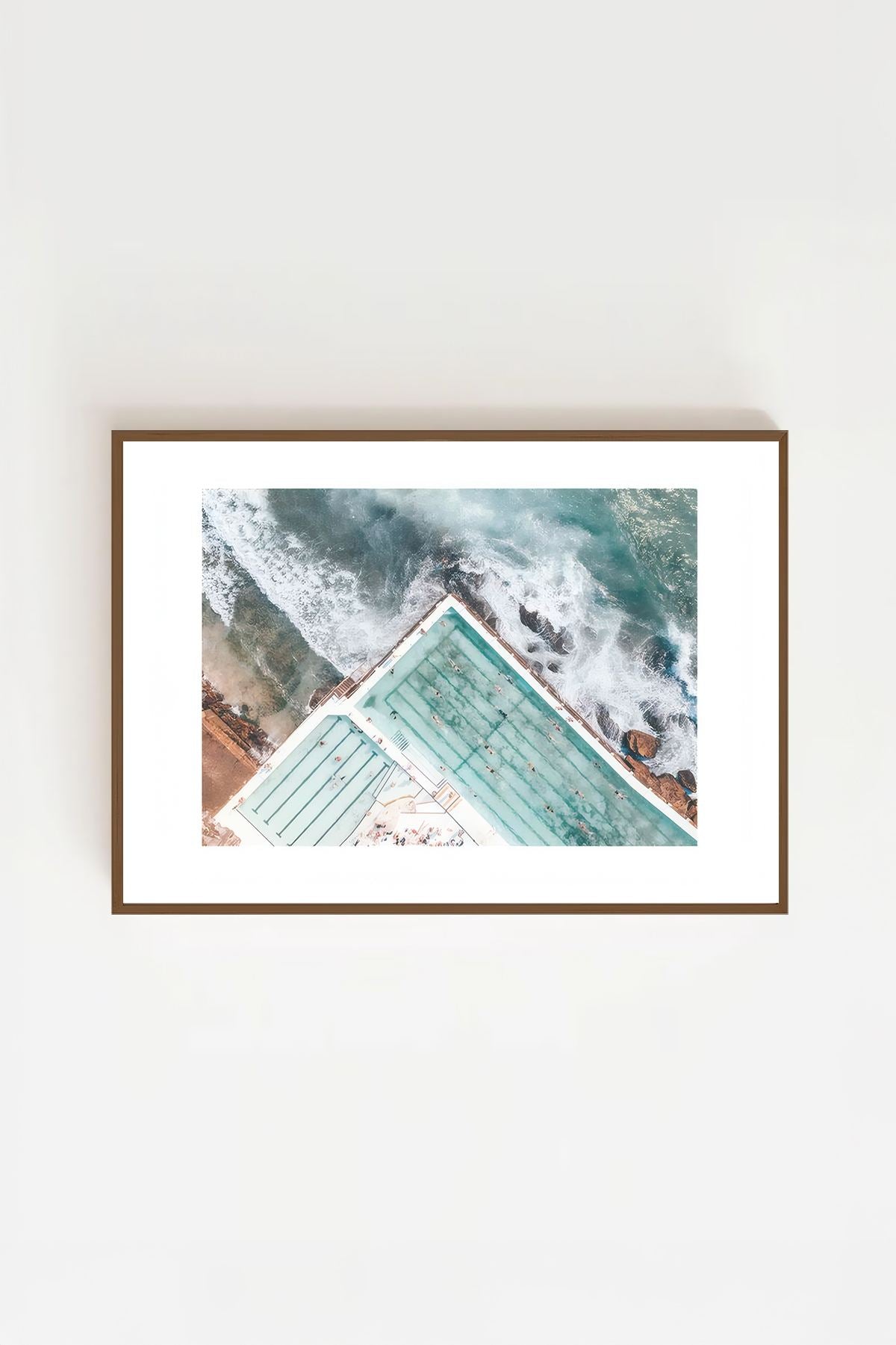 Quadro Decorativo Multicolor com Moldura de Madeira Maciça - Impressão Digital 33x48cm