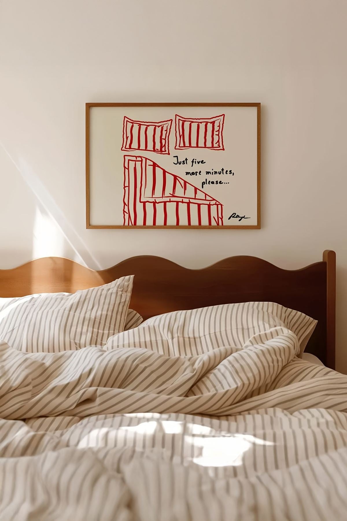 Quadro Decorativo Multicolor com Moldura de Madeira Maciça - Arte Digital Emoldurada 33x48cm