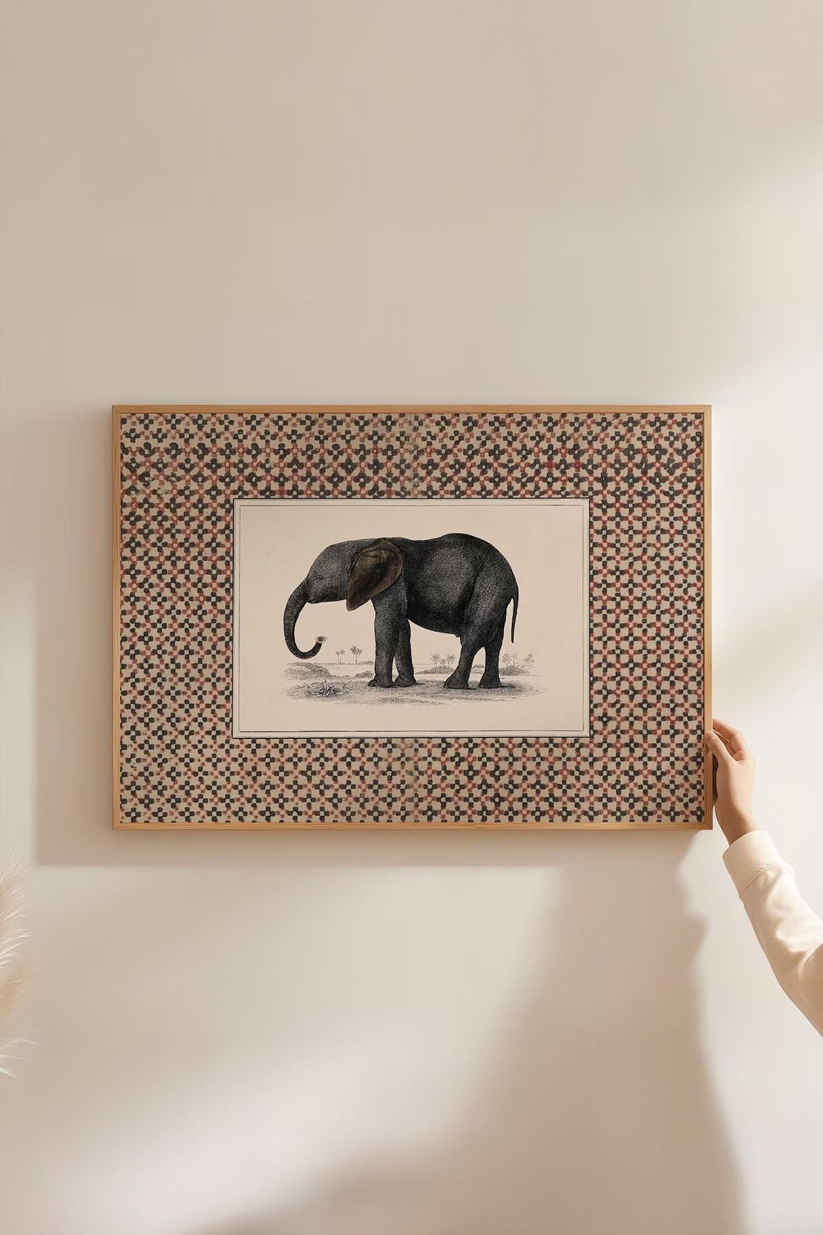 Quadro Decorativo Multicolor com Moldura de Madeira Maciça - Impressão Digital 33x48cm