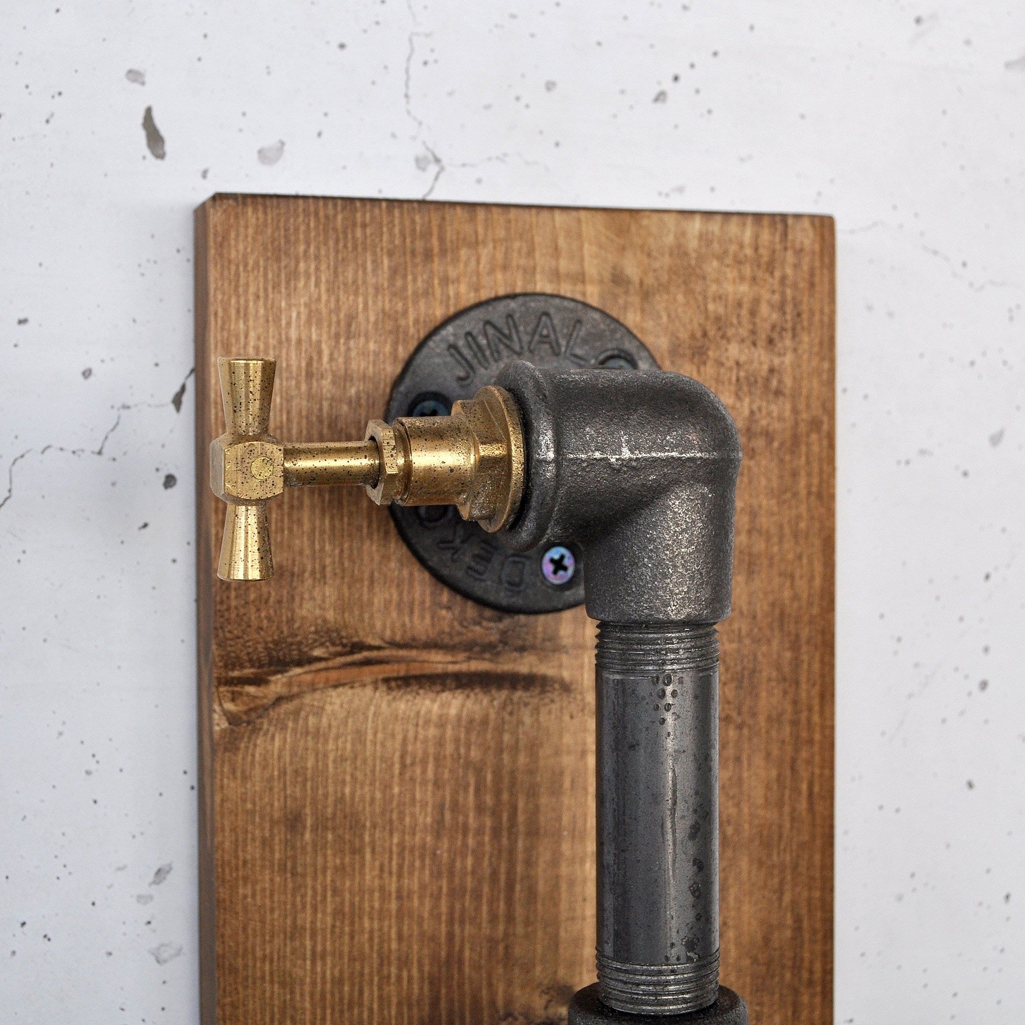 Candeeiro de Parede – 40 x 14 x 16 cm – Preto – Madeira