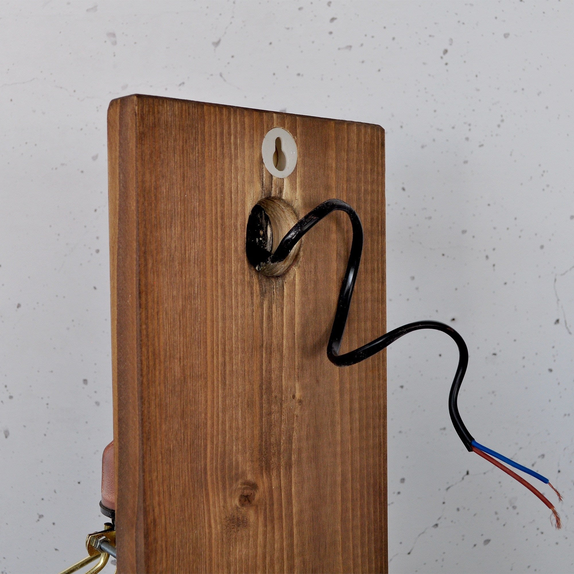 Candeeiro de Parede – 40 x 14 x 16 cm – Madeira e Ouro Rosa – Madeira