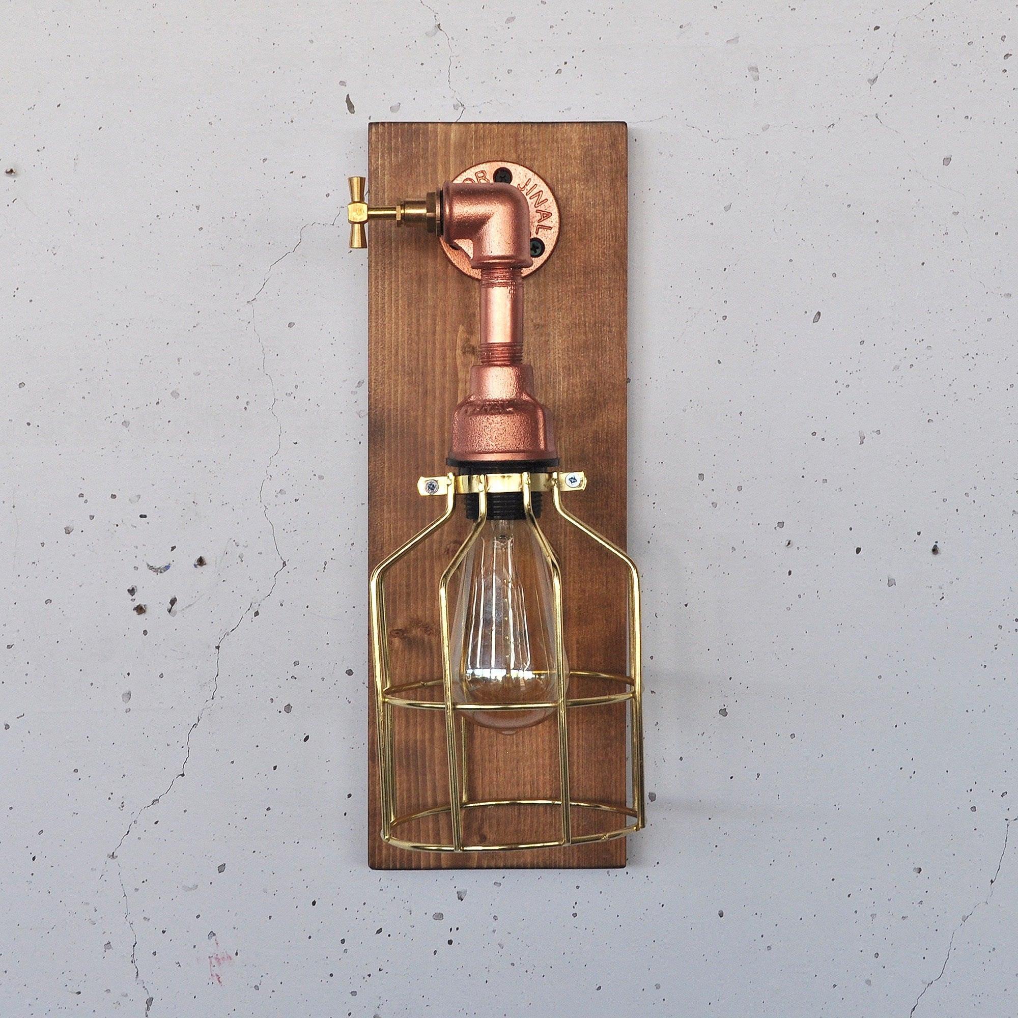 Candeeiro de Parede – 40 x 14 x 16 cm – Madeira e Ouro Rosa – Madeira