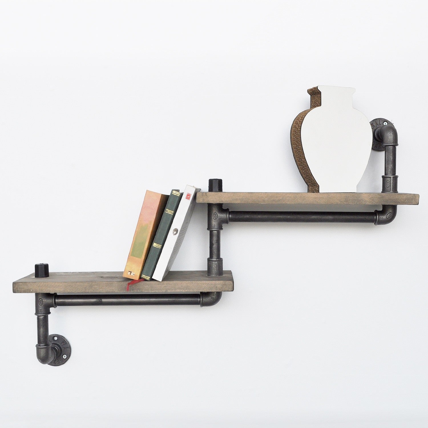 Prateleira de cachimbo feita à mão, 75 cm x 35 cm x 14 cm | 100% madeira de abeto e metal | Design rústico moderno de parede | Preto e nogueira | Capacidade de 3 kg