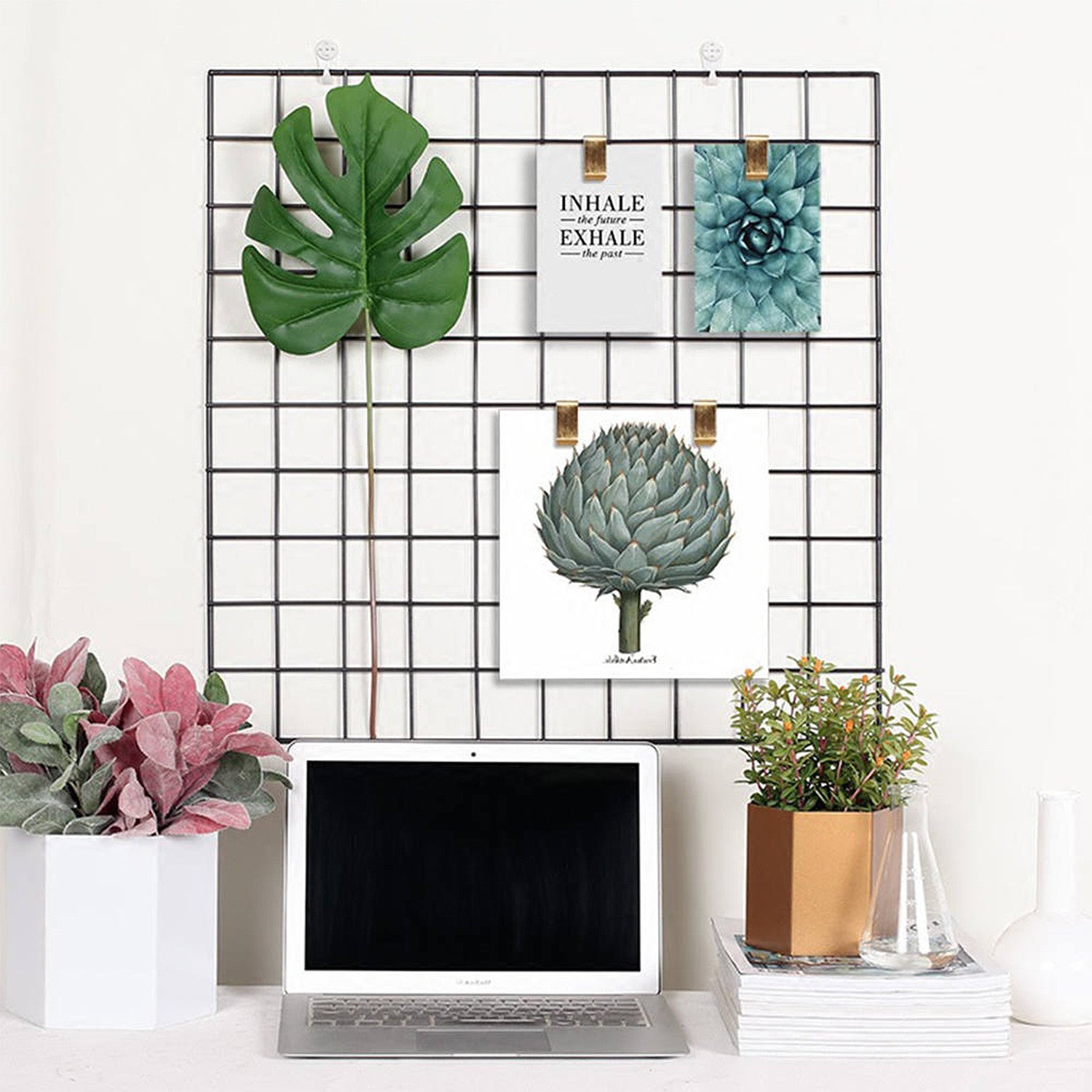 Acessório Decorativo de Parede em Metal Preto com 10 Fechos - 60x60cm