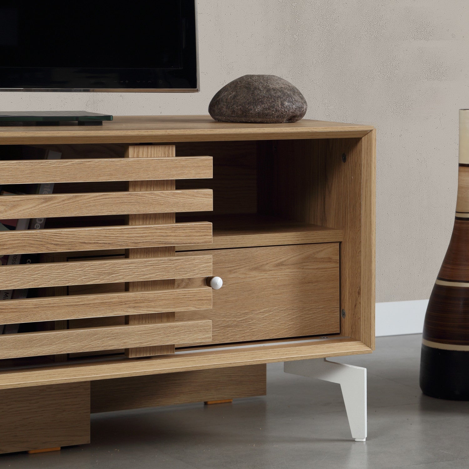 Móvel de TV – 100 cm x 50 cm x 41 cm – Carvalho – Melamina e metal