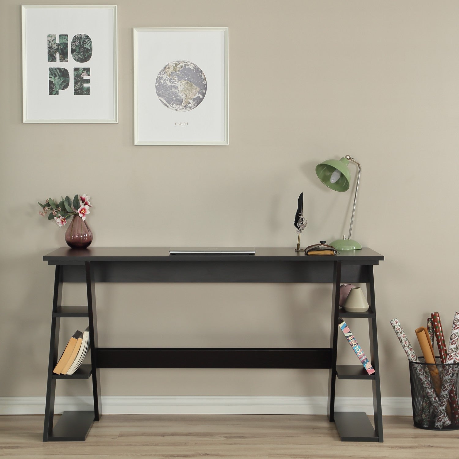 Secretária de Estudo – 140 cm x 73 cm x 60 cm – Preto – Aglomerado