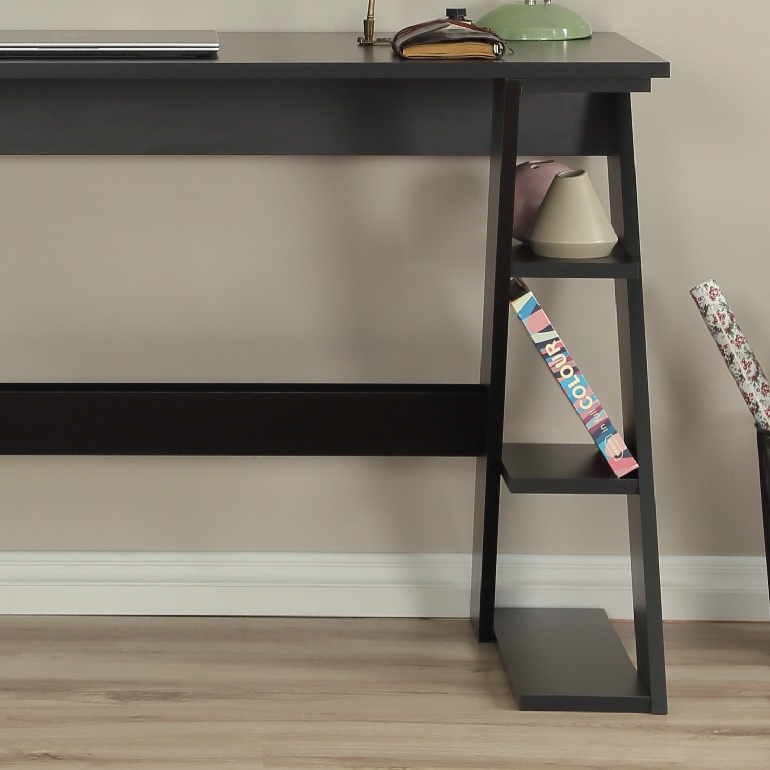 Secretária de Estudo – 140 cm x 73 cm x 60 cm – Preto – Aglomerado