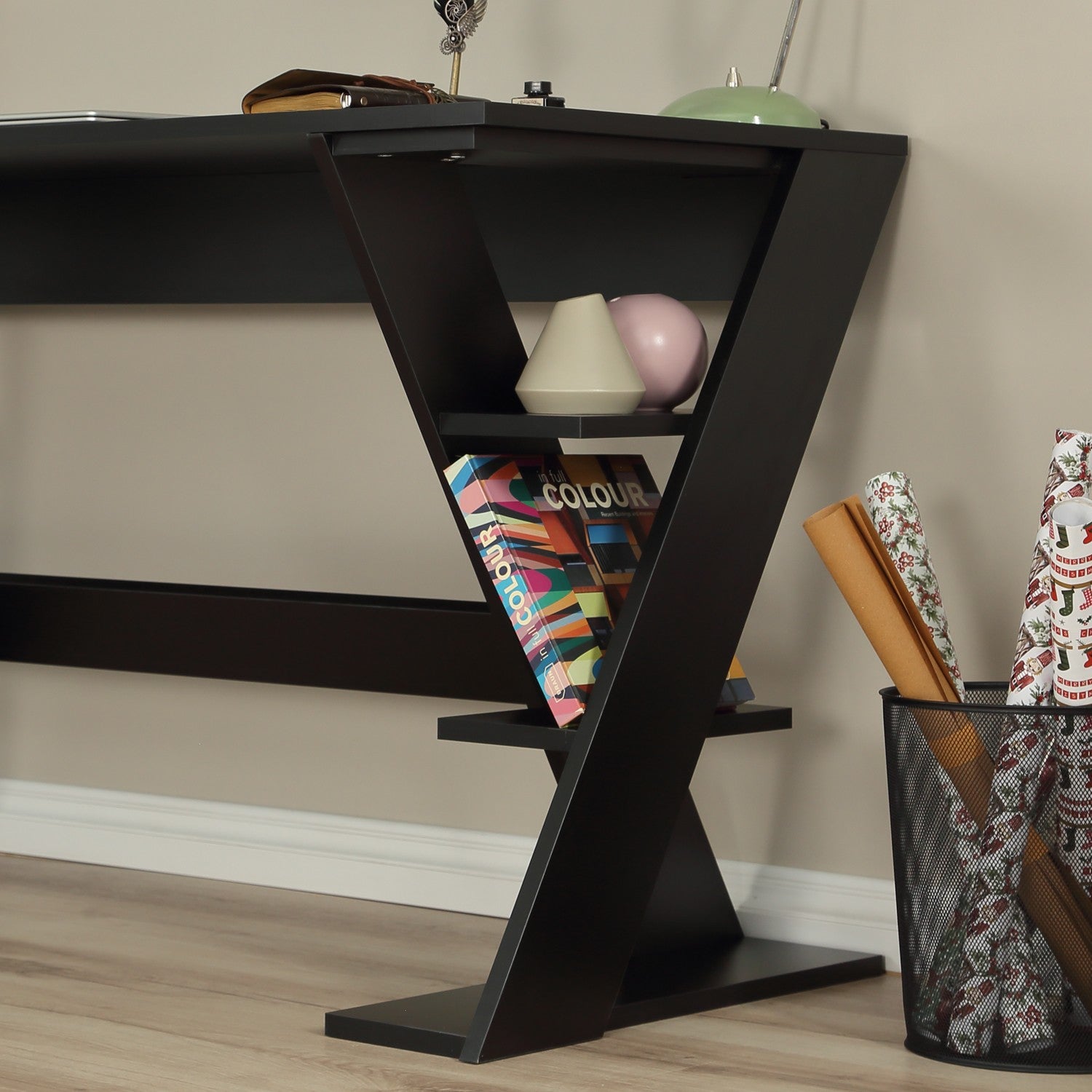 Secretária de Estudo – 140 cm x 73 cm x 60 cm – Preto – Aglomerado