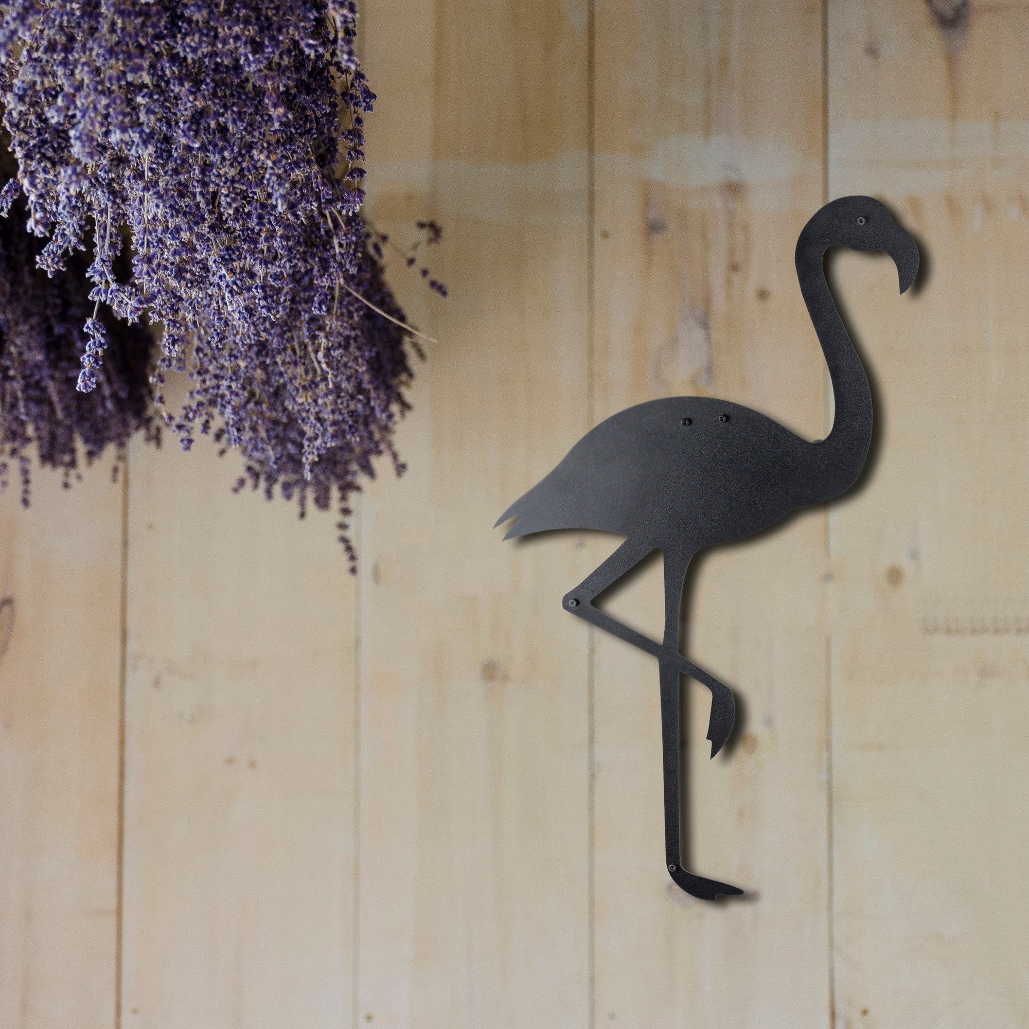 Silhueta de Flamingo em Metal Preto - Acessório Decorativo de Parede 51x30cm