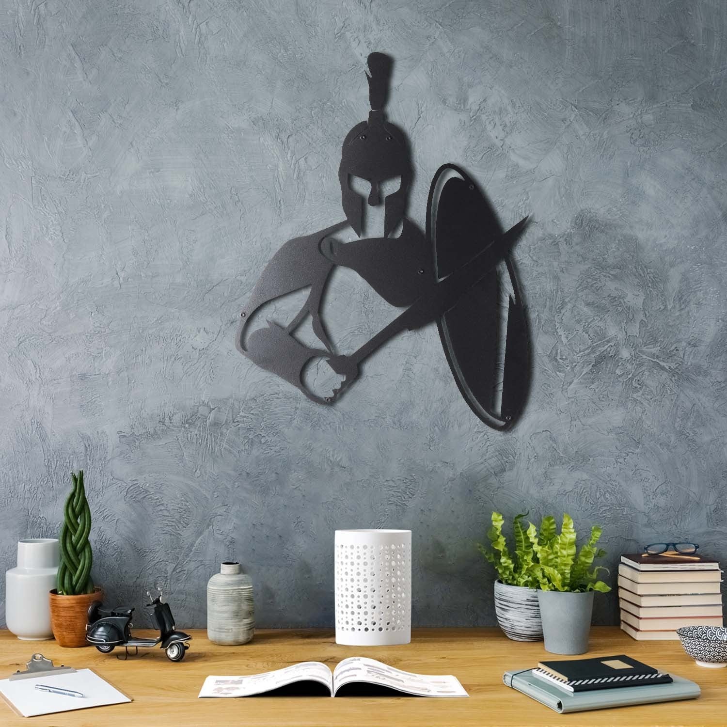 Acessório Decorativo de Parede Sparta - Metal Preto 38x49cm para Decoração Interior