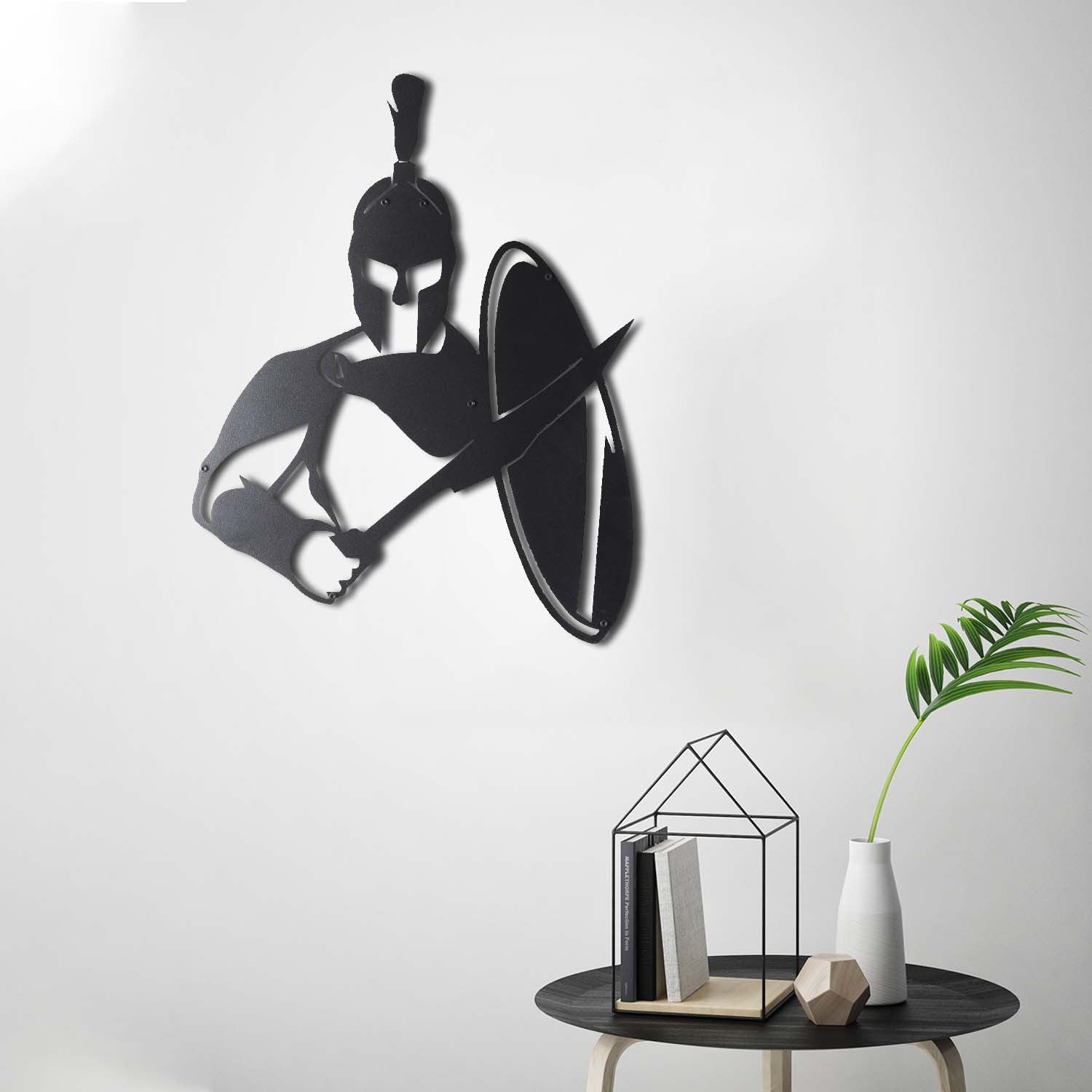 Acessório Decorativo de Parede Sparta - Metal Preto 38x49cm para Decoração Interior