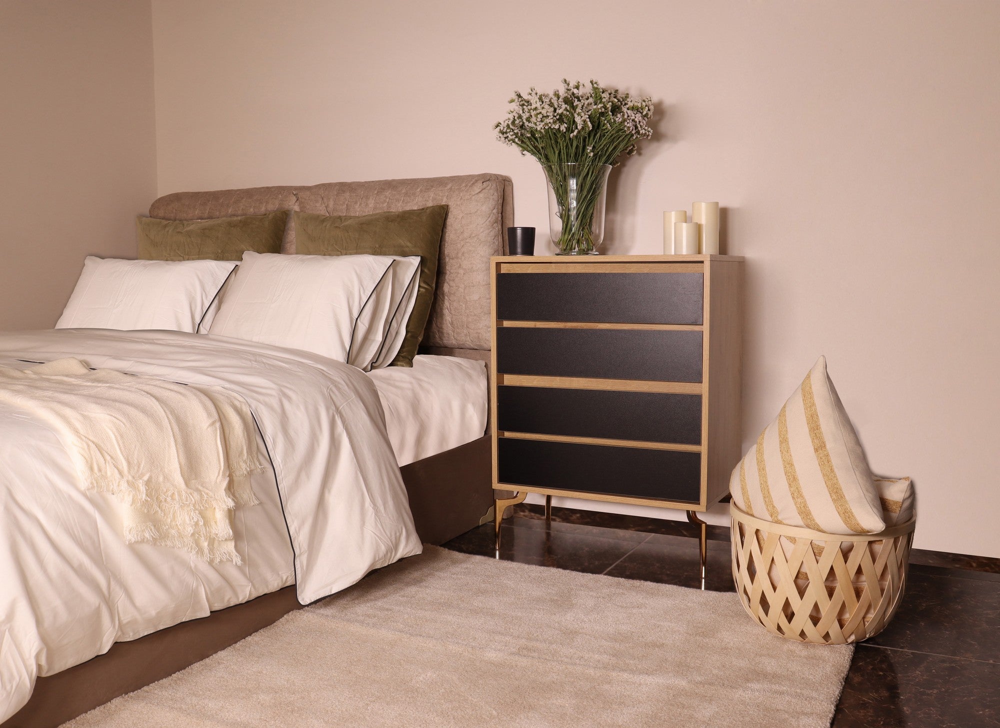 Cómoda – 70 cm x 86 cm x 40 cm – Carvalho e Preto – Melamina