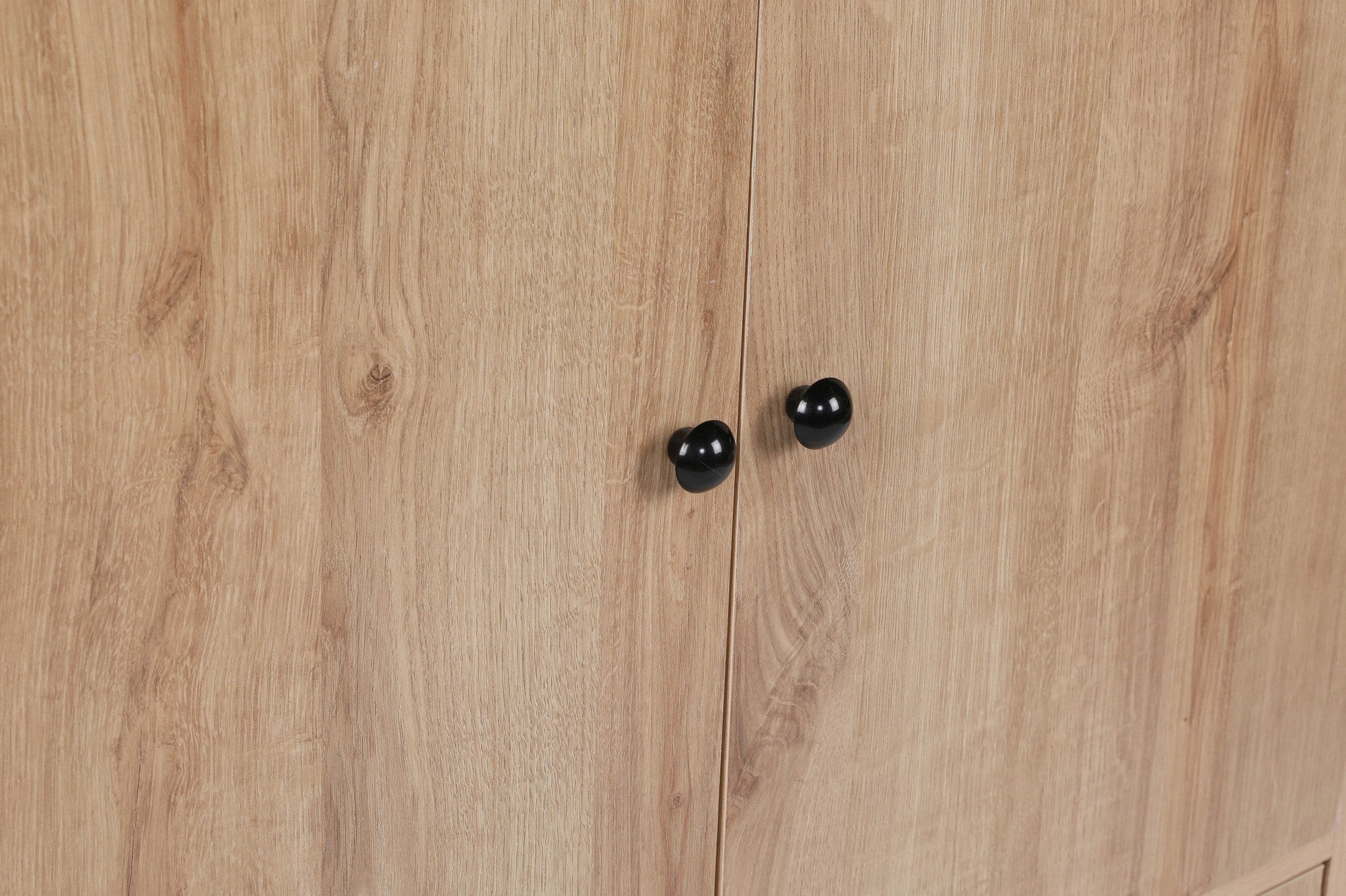 Armário Multiusos – 90 cm x 35 cm x 113 cm – Carvalho e Preto – Painéis de partículas revestidos a melamina