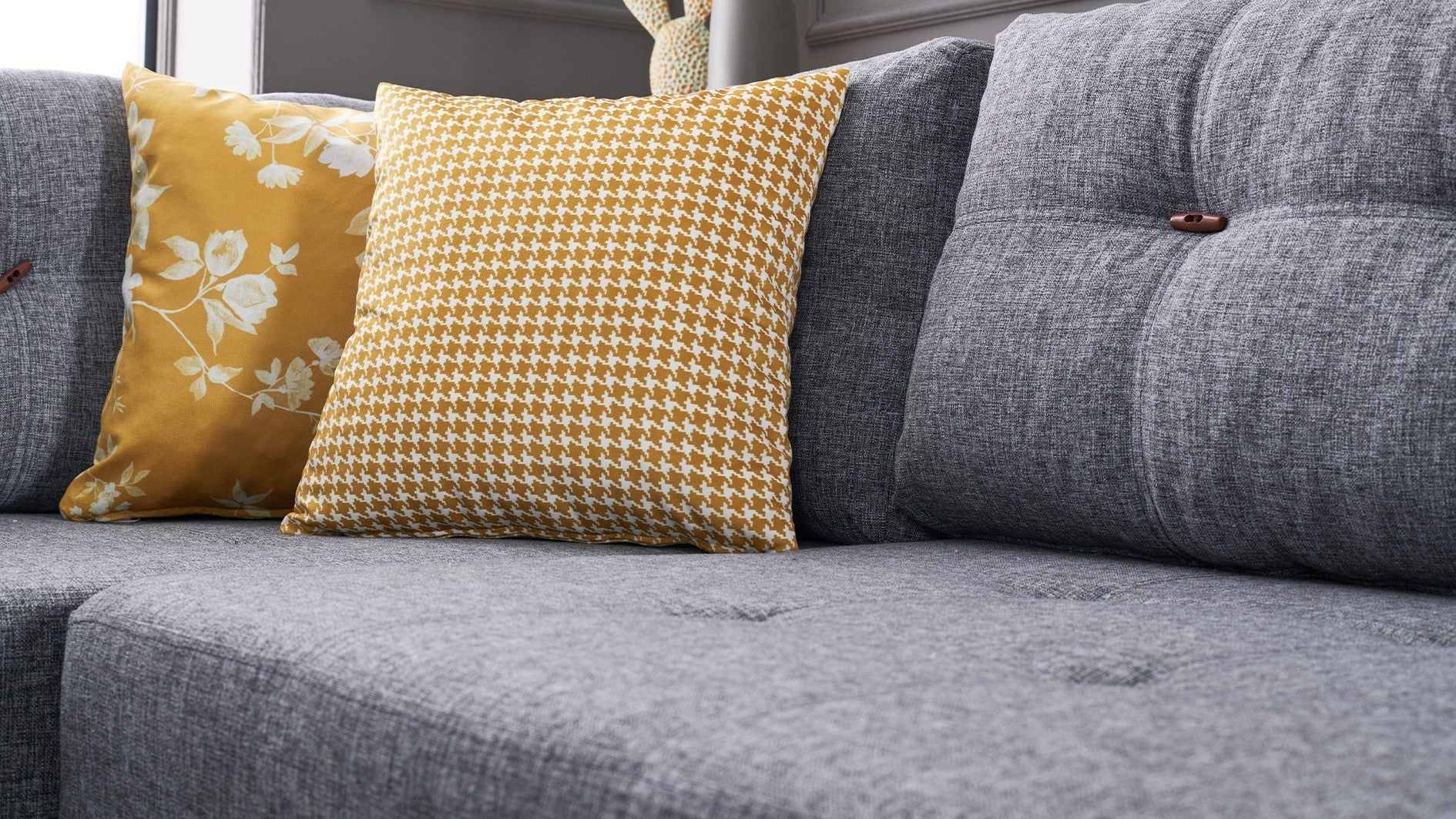 Sofá-cama de canto elegante, cinza, 280 cm | 100% poliéster, espuma 32 DNS, fácil de limpar | Estrutura de madeira, pernas de nogueira | Perfeito para espaços modernos