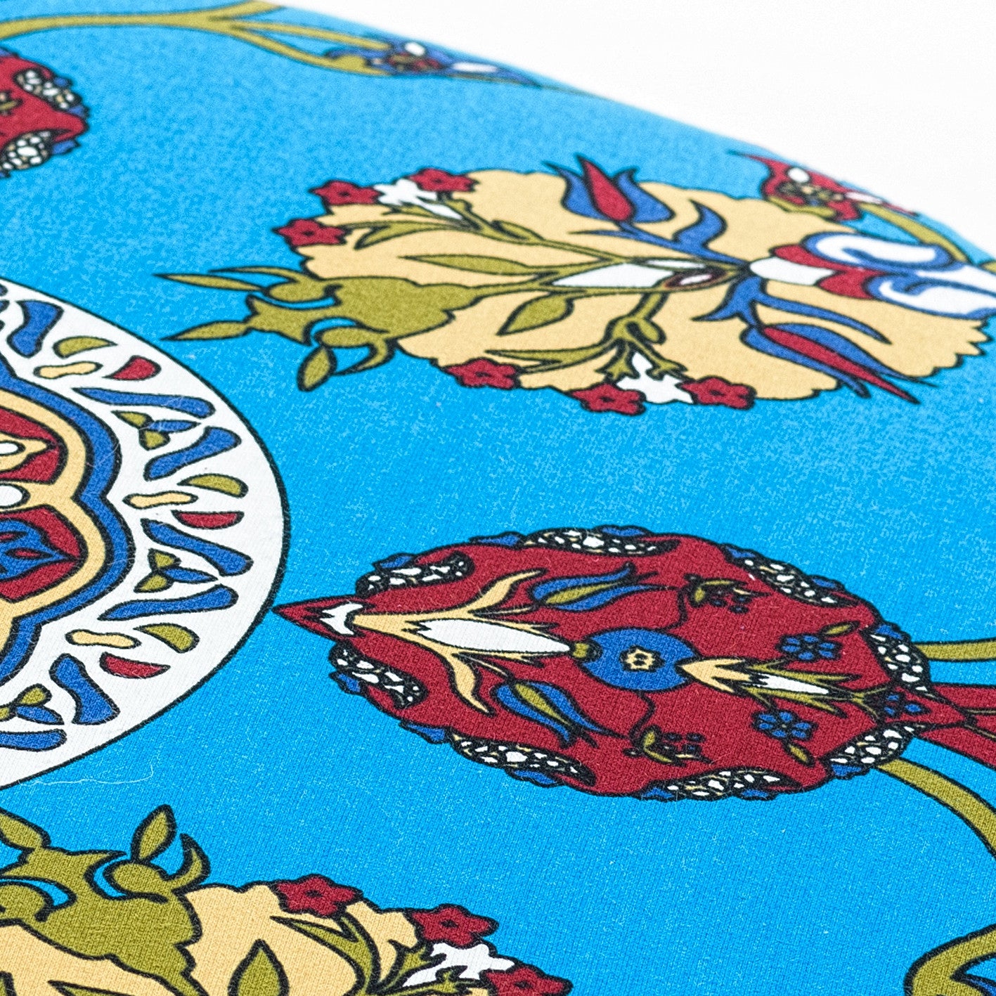 Elegante pufe de veludo com pés de madeira de faia, 65 cm | 100% veludo, fácil de limpar, capacidade de 150 kg | Design floral colorido para espaços tradicionais e modernos