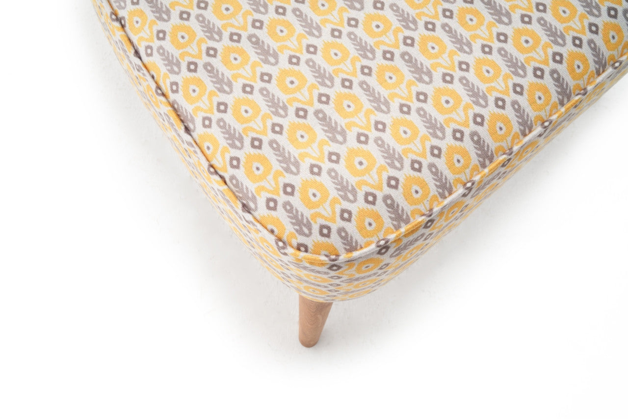 Poltrona – 65x80x65 cm – Rosa – Madeira e Poliéster