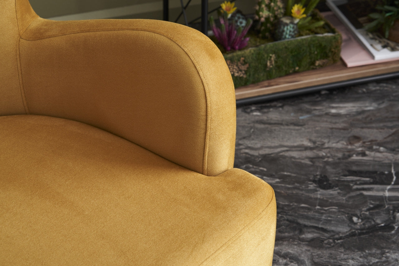Poltrona Elegante – 73x87x80 cm – Dourado – Veludo