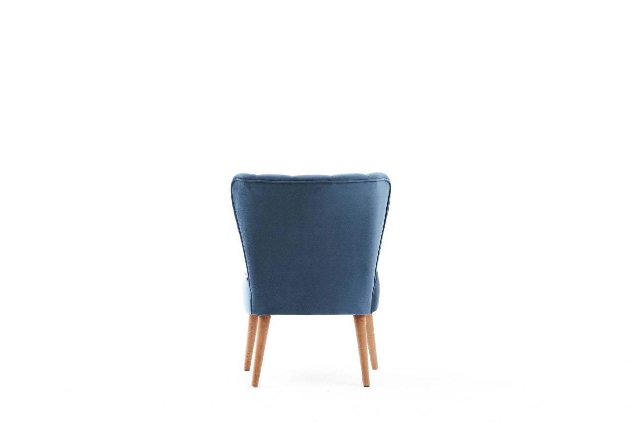 Poltrona moderna – 65x65x80 cm – azul – estrutura de madeira de faia