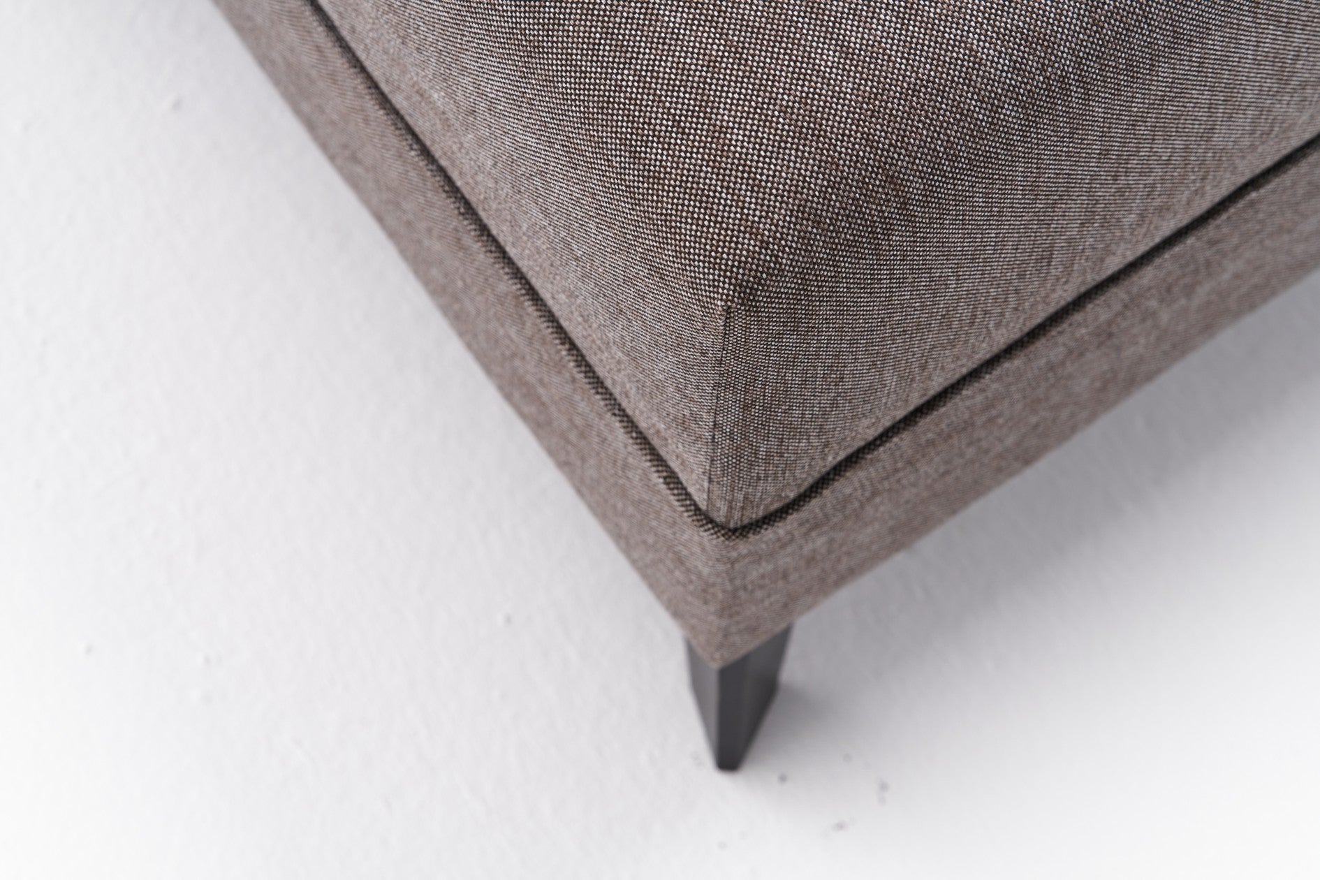 Sofá-cama de canto moderno, marrom, 300 cm | Estrutura de madeira de abeto, tecido 50% poliéster/linho | Fácil de limpar, espuma 28 DNS, perfeito para espaços industriais e escandinavos