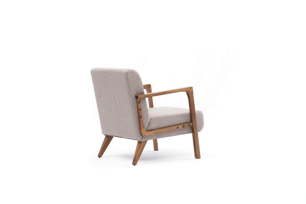 Poltrona – 69 x 80 x 83 cm – Cor Creme – Madeira de Faia