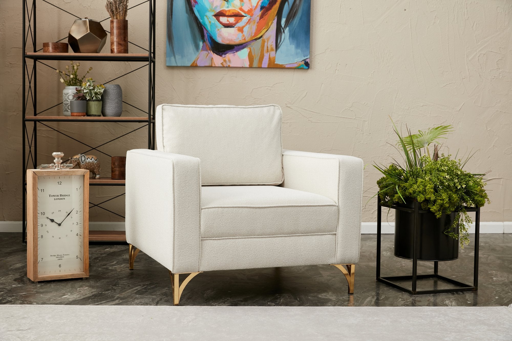 Sofá elegante de 1 lugar, creme e dourado, estrutura de madeira de faia, 100% poliéster, 90x83x91 cm | Tecido fácil de limpar, pernas de metal, design moderno e glamoroso para casa e hotel