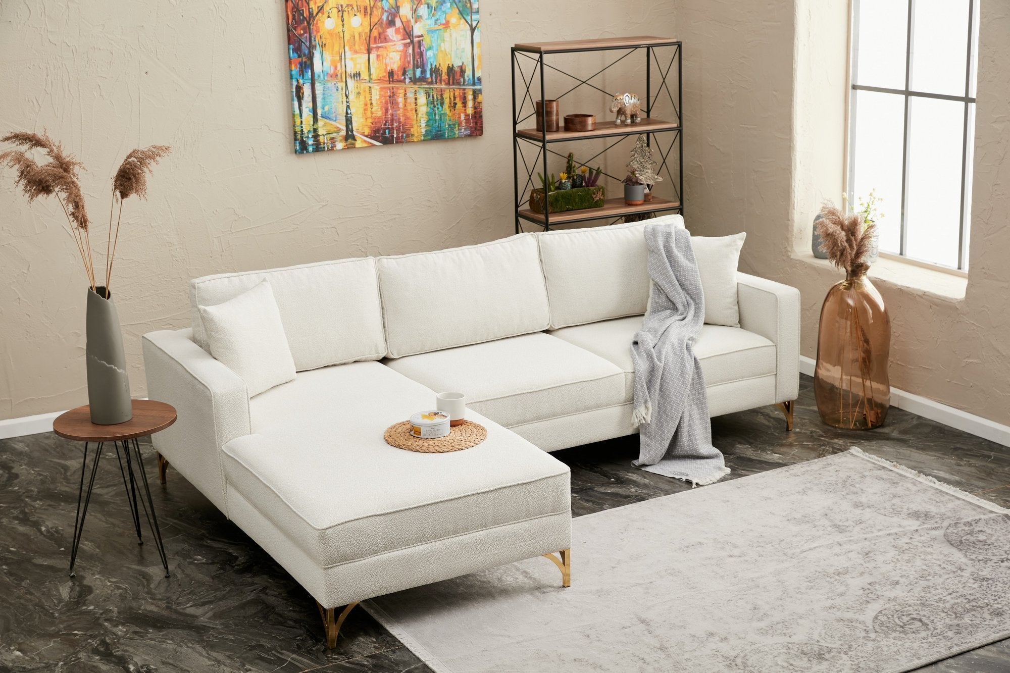 Sofá de canto elegante, creme e dourado, 258 cm | Estrutura de madeira de faia, 100% poliéster, fácil de limpar | Design moderno com pernas de metal, perfeito para espaços de convivência glamorosos