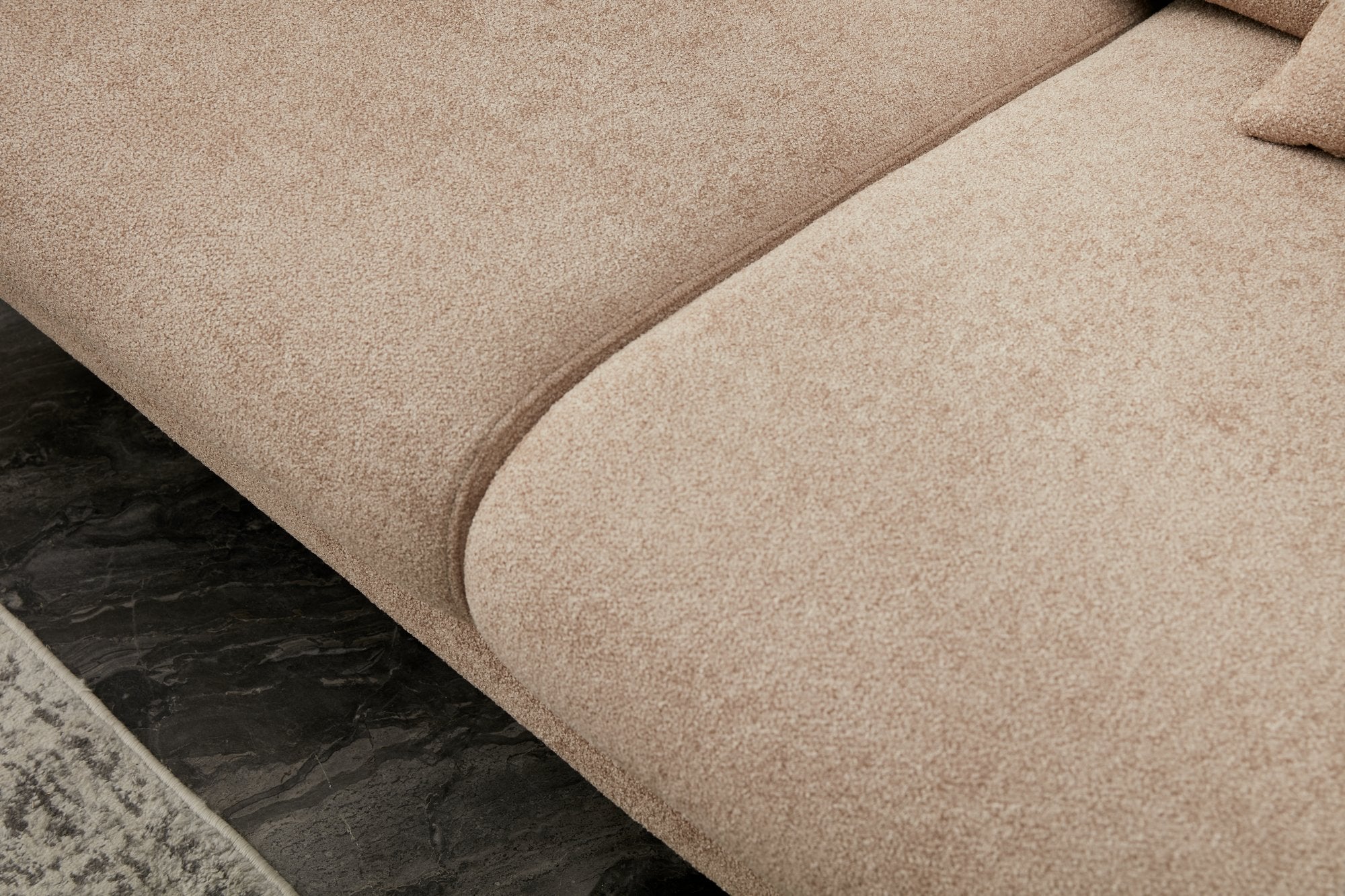 Sofá-cama elegante de 3 lugares, estrutura de madeira de faia, bege e dourado, 210 x 95 cm | 100% poliéster, fácil de limpar, design moderno e glamouroso, perfeito para casa e hotel