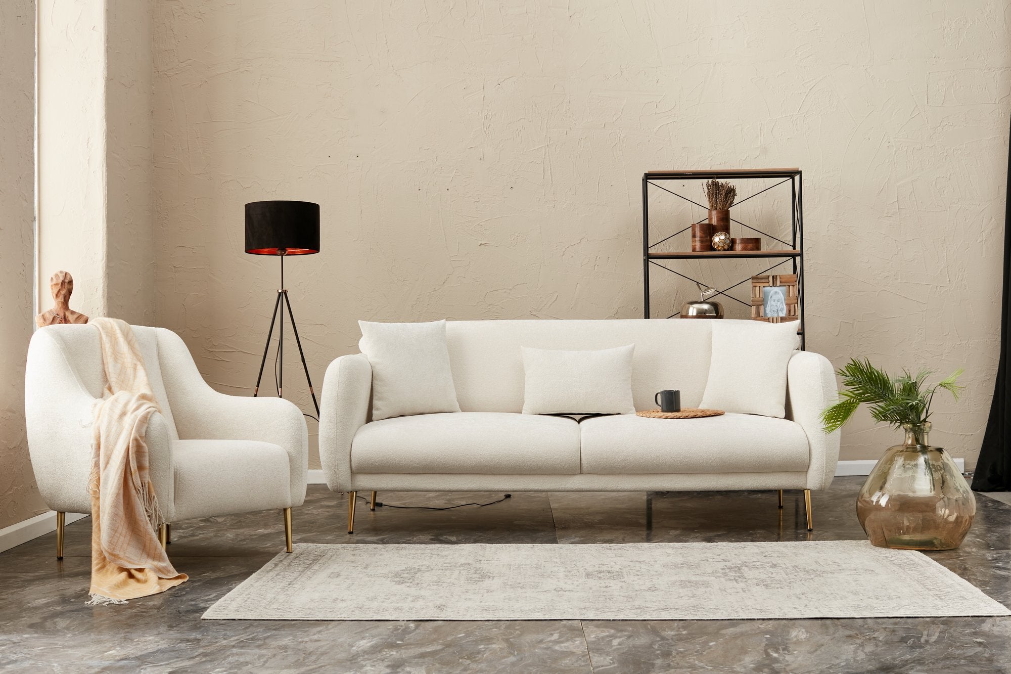 Sofá-cama elegante de 3 lugares, creme e dourado, estrutura de madeira de faia, 210 x 95 cm | 100% poliéster, fácil de limpar, design moderno e glamouroso, perfeito para casa e hotel