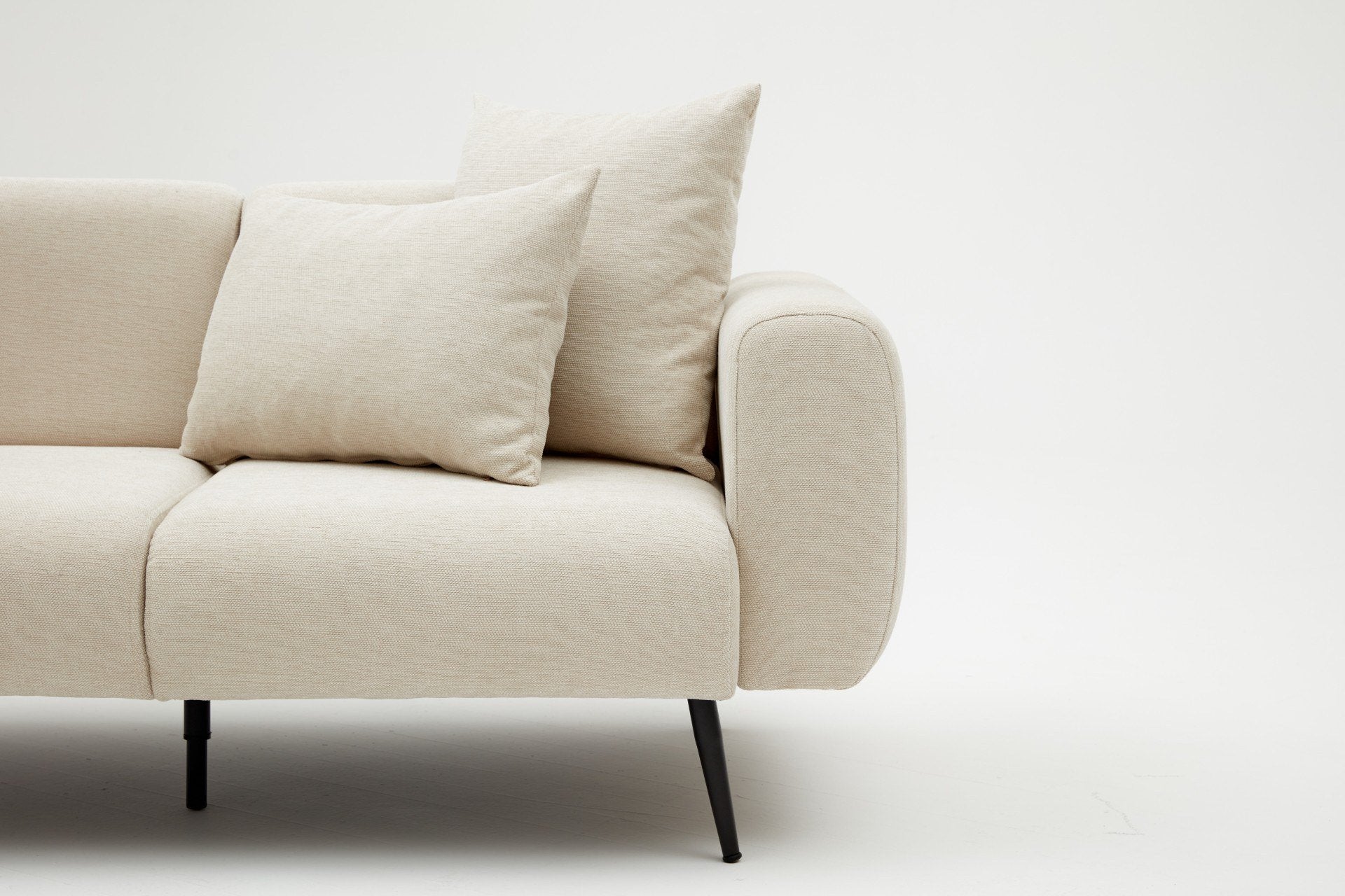 Sofá elegante de 2 lugares, cor creme, estrutura de madeira de faia, tecido bouclette 100% poliéster | 171 x 77 x 82 cm | Fácil de limpar, pernas de metal, design confortável