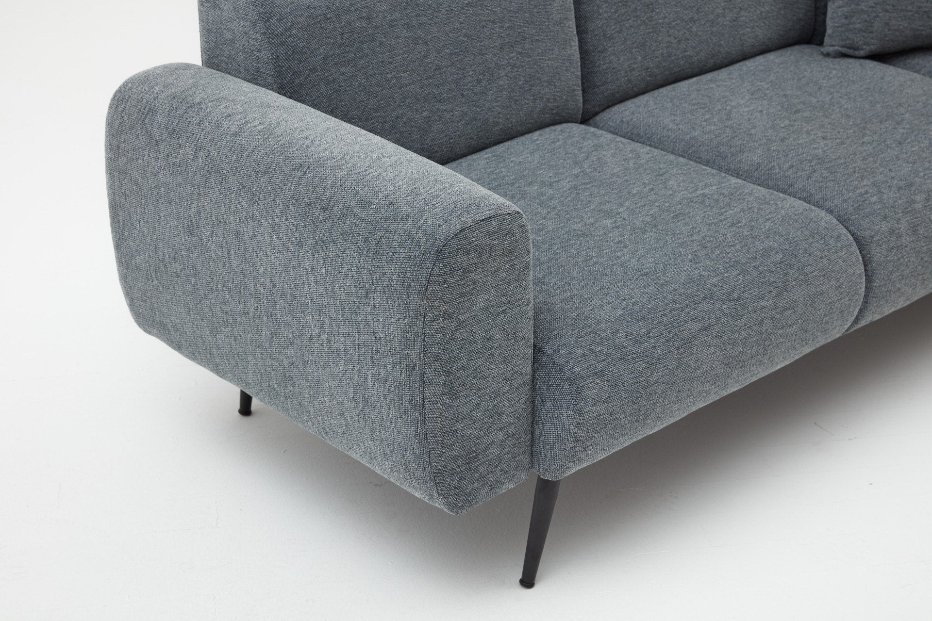 Sofá elegante de 3 lugares, antracite, 235 cm | Estrutura de madeira de faia, tecido bouclette 100% poliéster | Fácil de limpar, pernas de metal, perfeito para espaços modernos