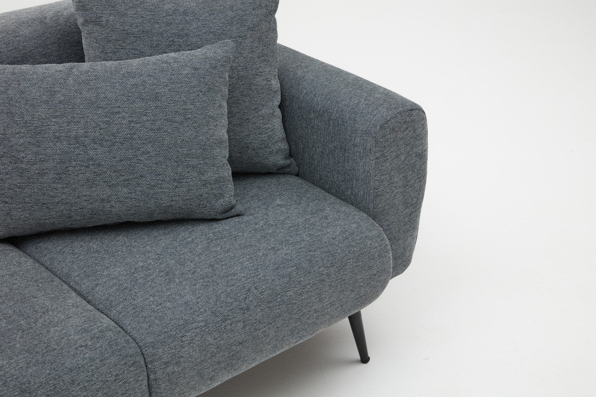Sofá elegante de 3 lugares, antracite, 235 cm | Estrutura de madeira de faia, tecido bouclette 100% poliéster | Fácil de limpar, pernas de metal, perfeito para espaços modernos