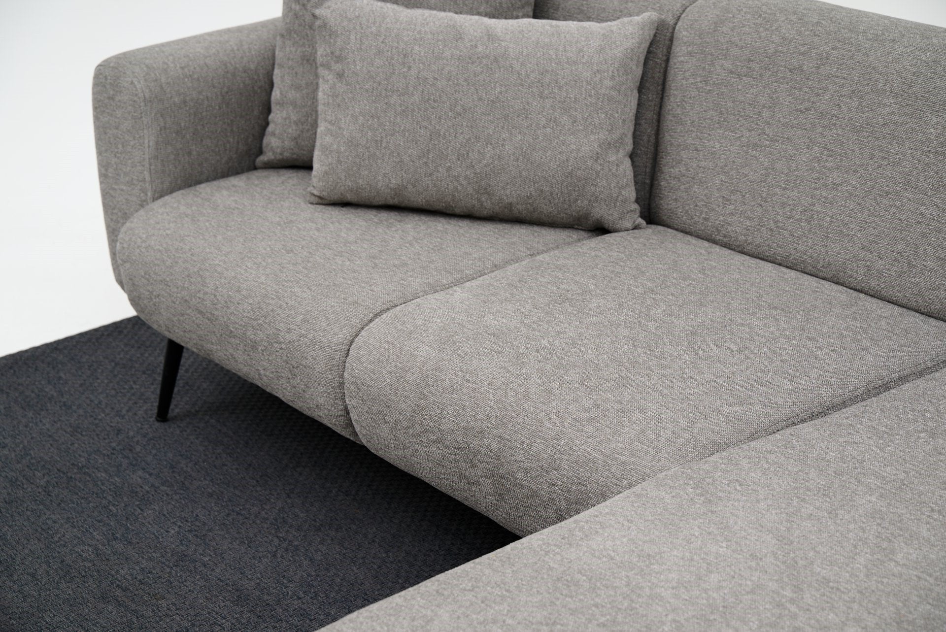 Sofá de canto reversível, cinza claro, 252 cm | Estrutura 100% madeira de faia, tecido chenille | Braços removíveis, perfeito para salas de estar modernas