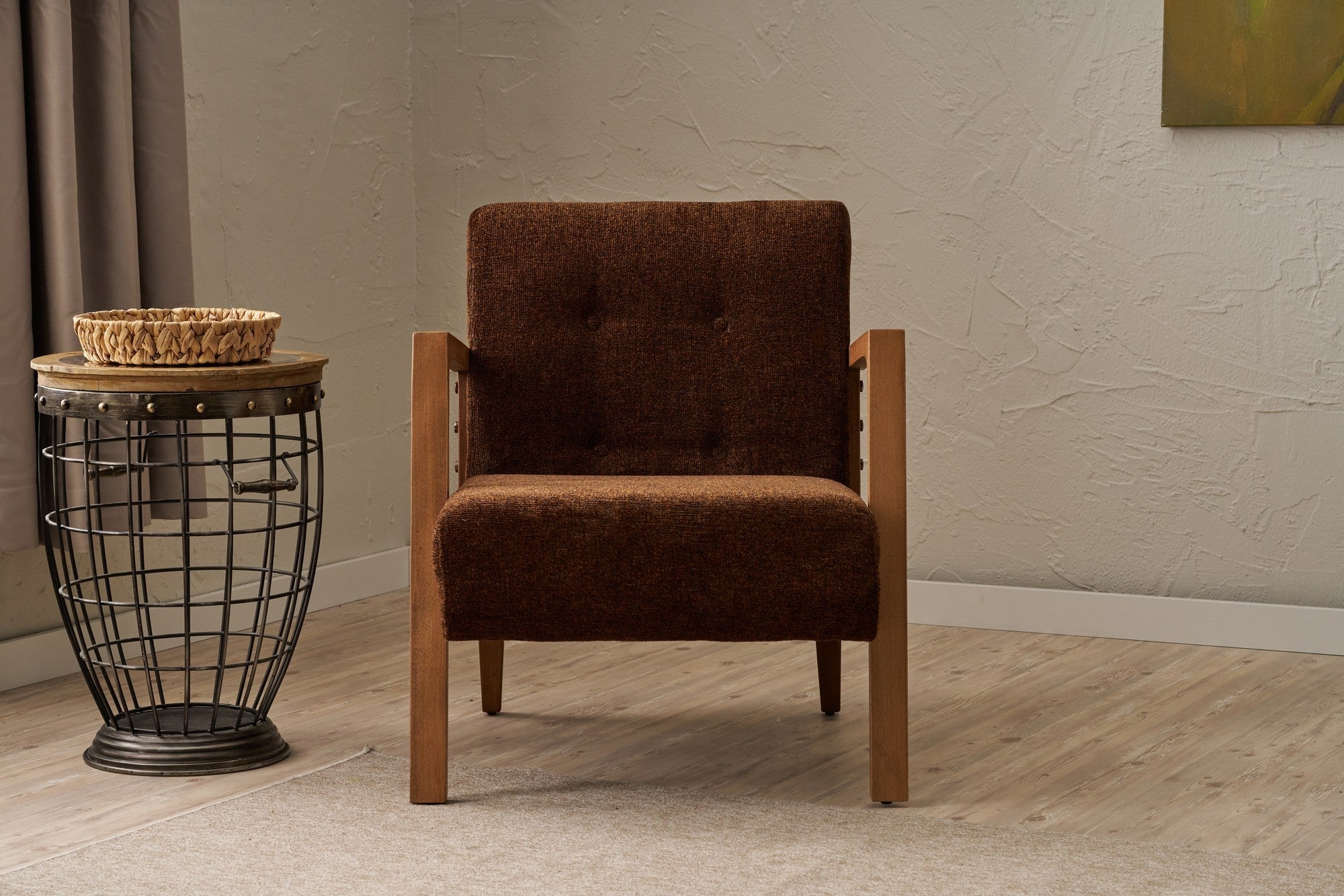 Poltrona Elegante – 69x80x83 cm – Castanho – Tecido Chenille e Madeira de Faia