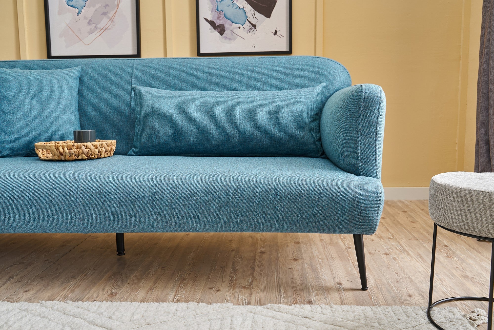 Sofá elegante de 3 lugares, turquesa, 200 cm | Estrutura em madeira de faia, 100% linho, espuma 30 DNS | Design moderno com pernas de metal preto, perfeito para salas de estar