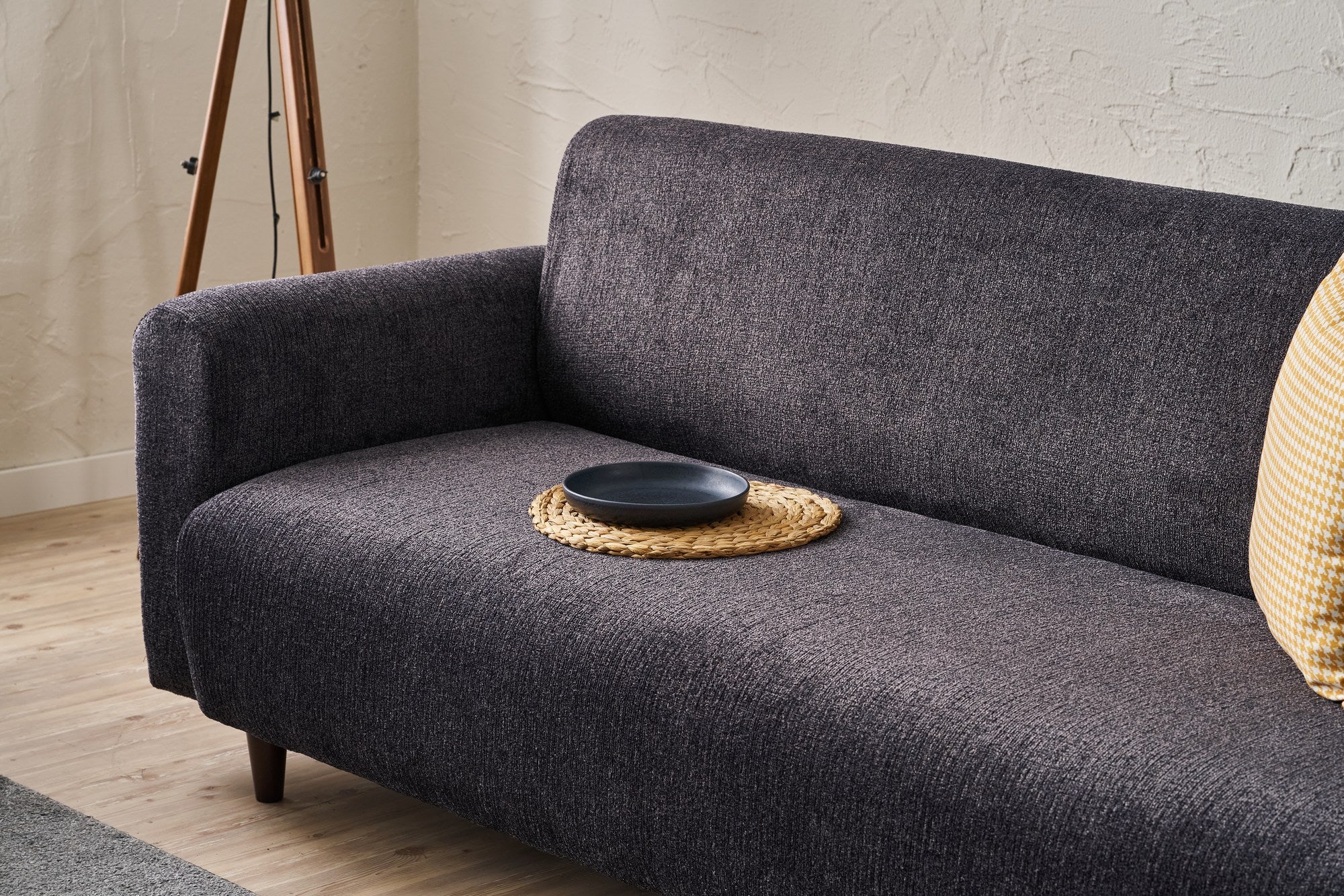 Sofá elegante de 3 lugares, antracite, 220 x 87 x 70 cm | Estrutura de abeto durável, 100% poliéster chenille, espuma 28 DNS | Perfeito para salas de estar modernas